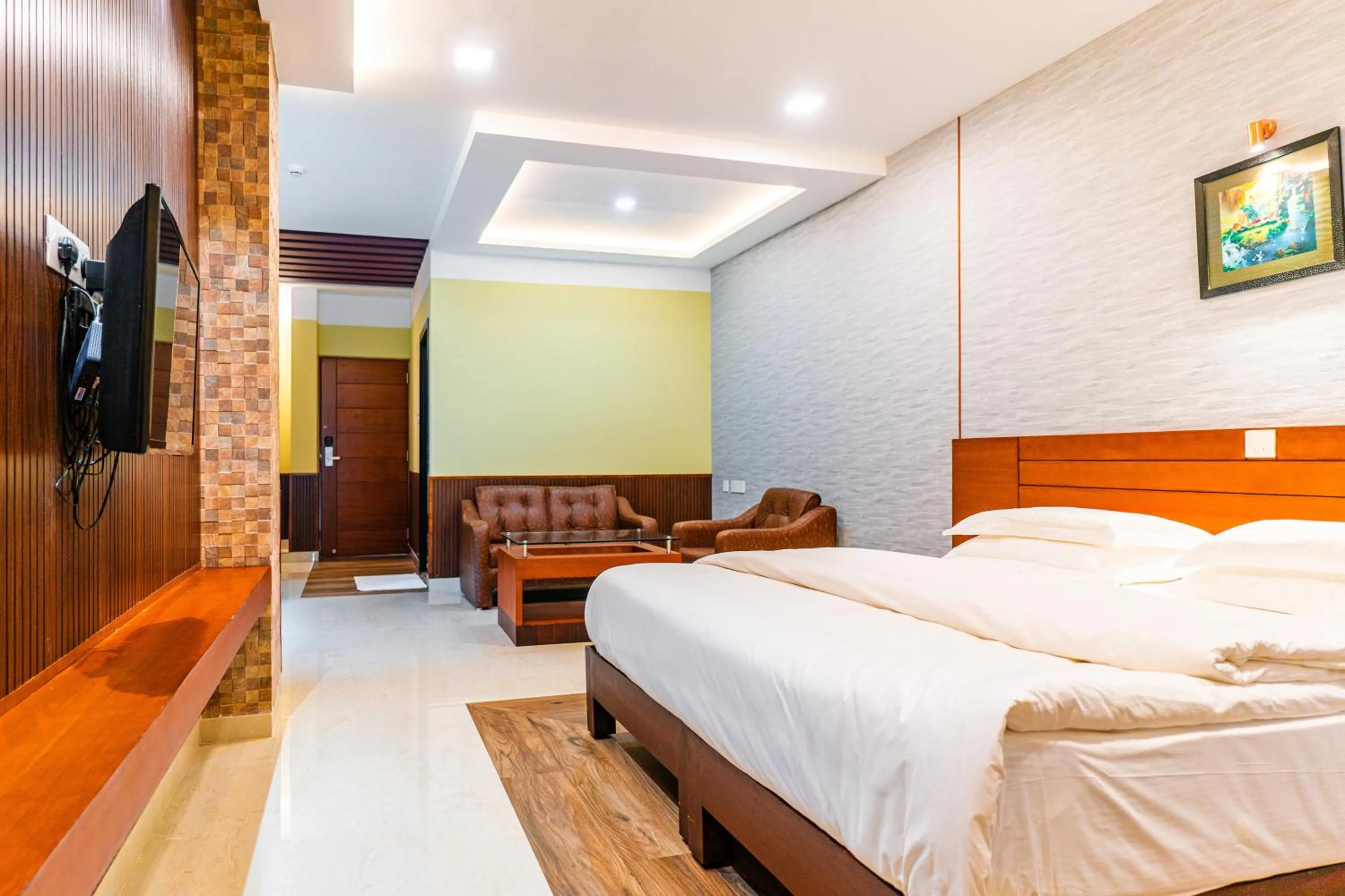 Bed in Misty Rock Hotels