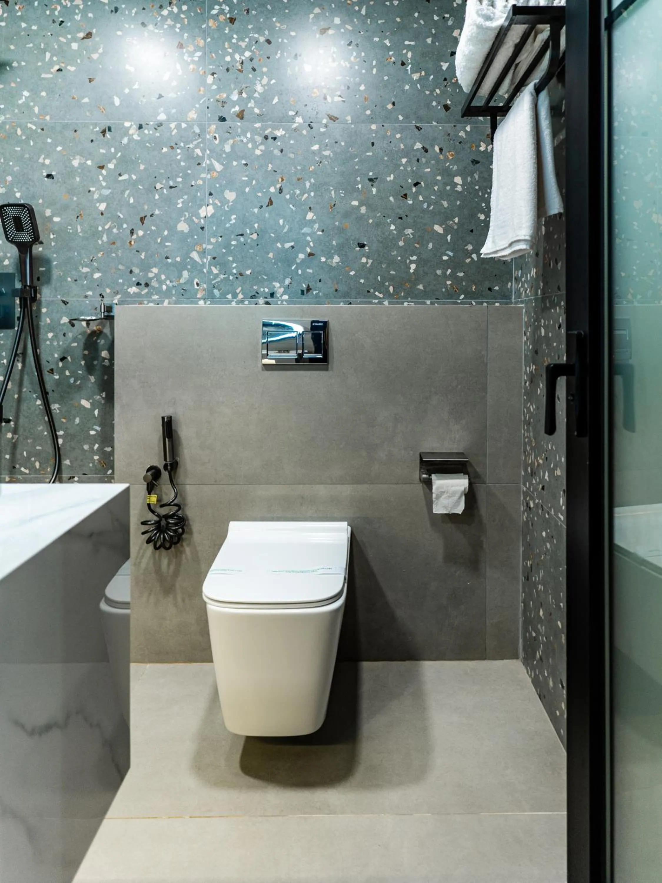 Shower in Misty Rock Hotels