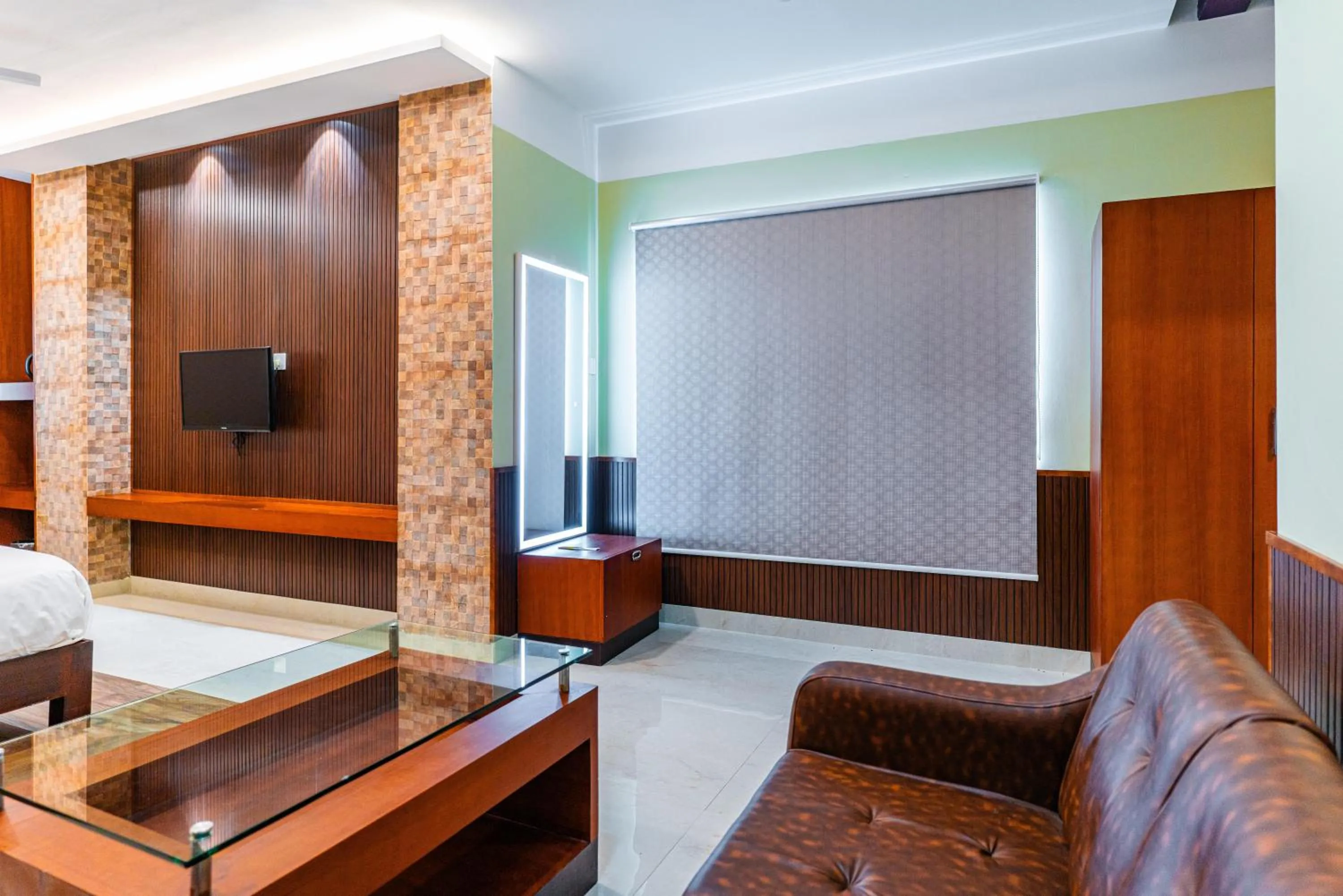 Bed in Misty Rock Hotels