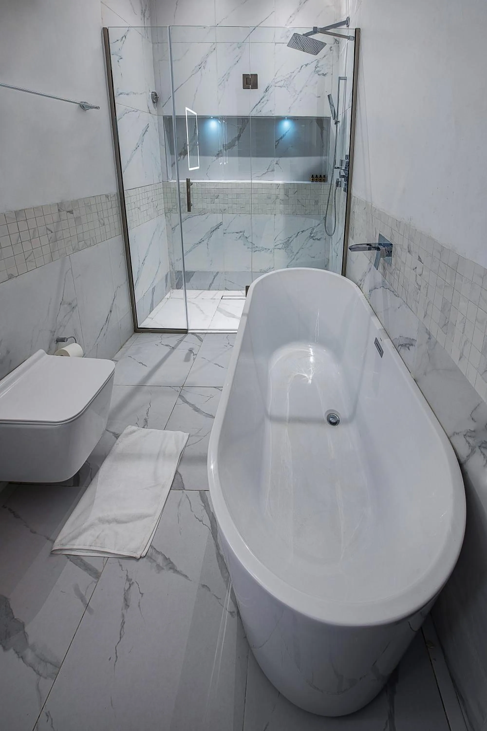 Bathroom in George Residence Lekki, Lagos - with Pool