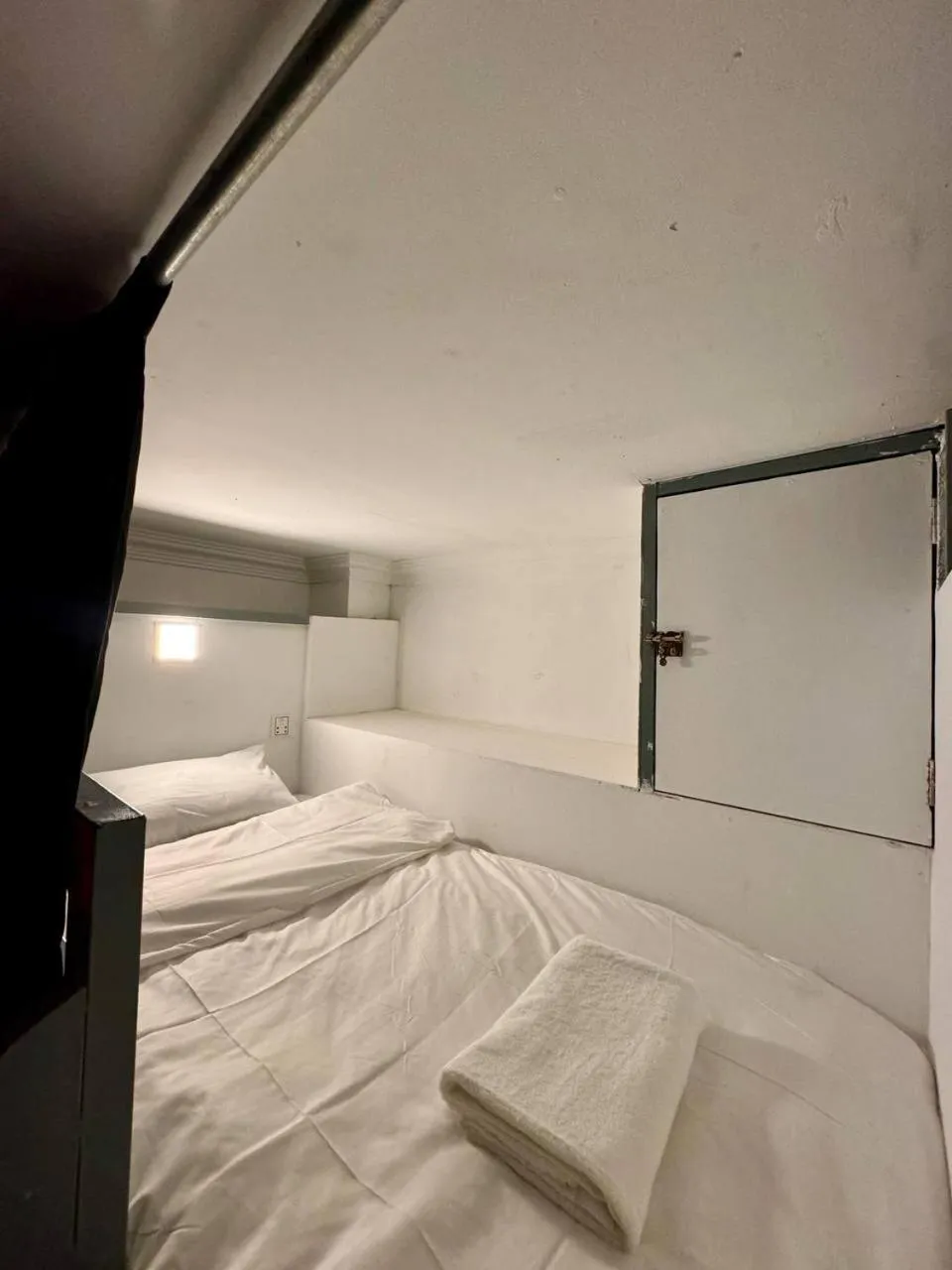 Bed in Babybong Koh Rong