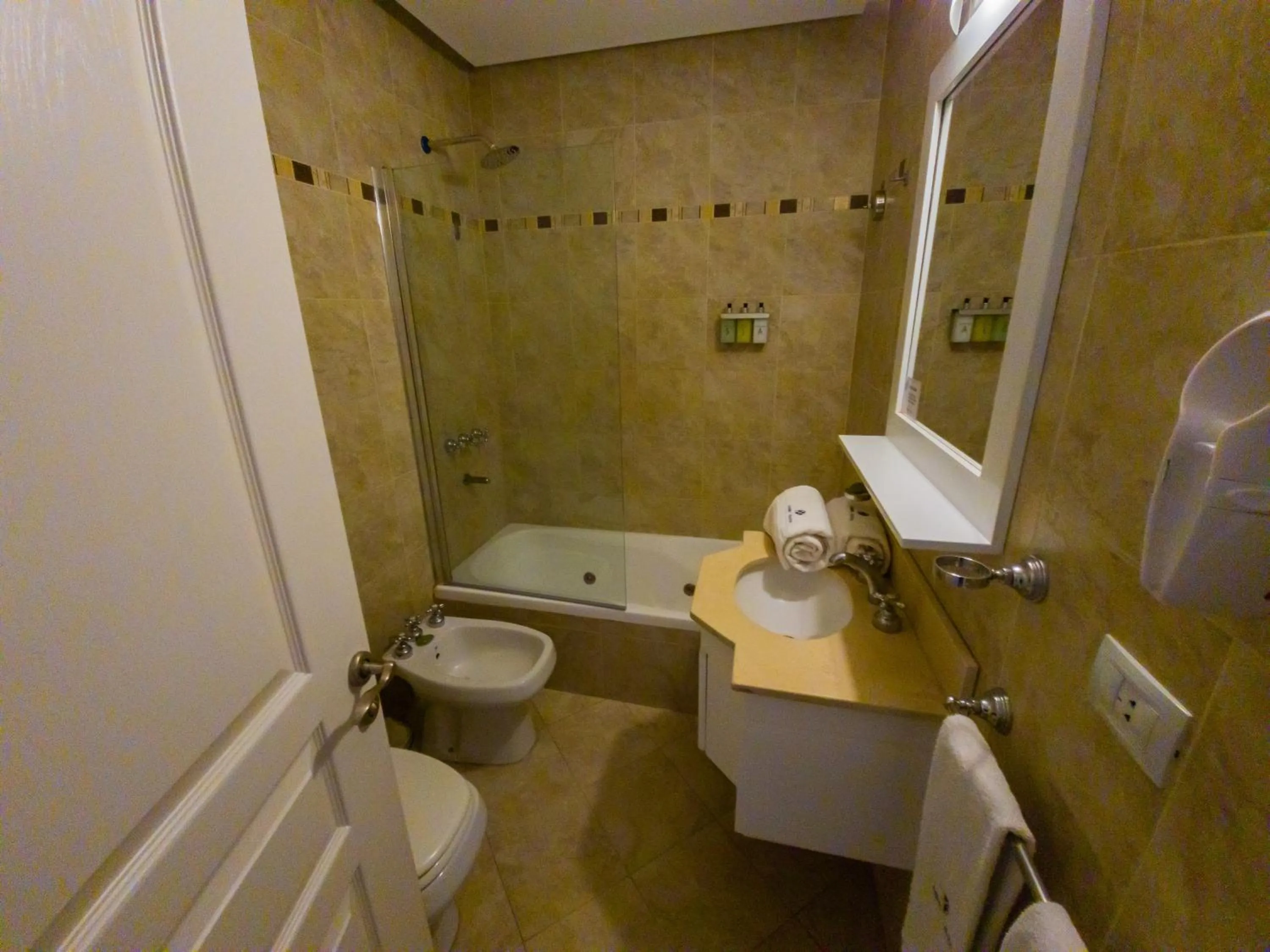 Bathroom in Garden Suites Pinamar