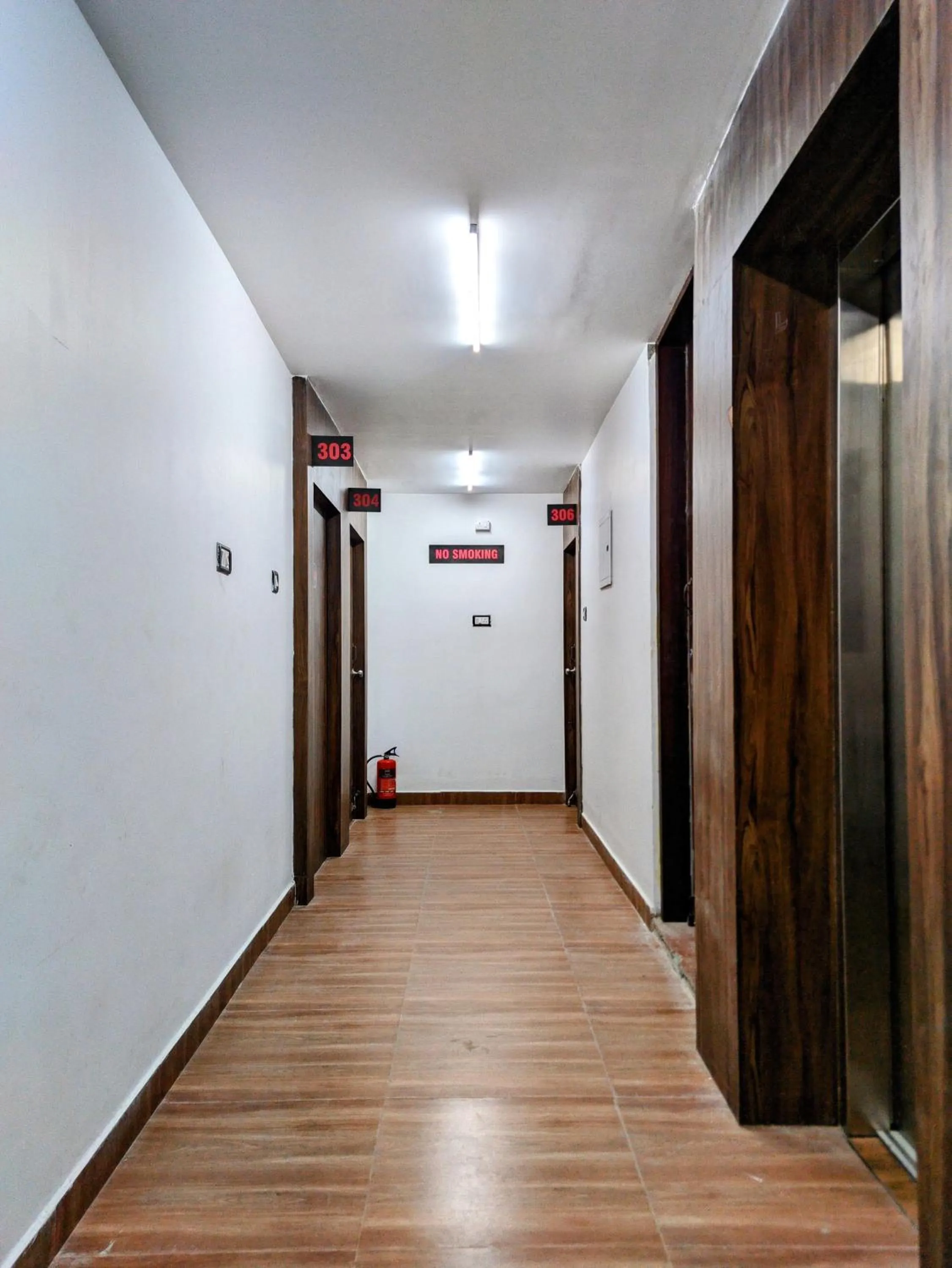 Skyry Hotels Singanallur