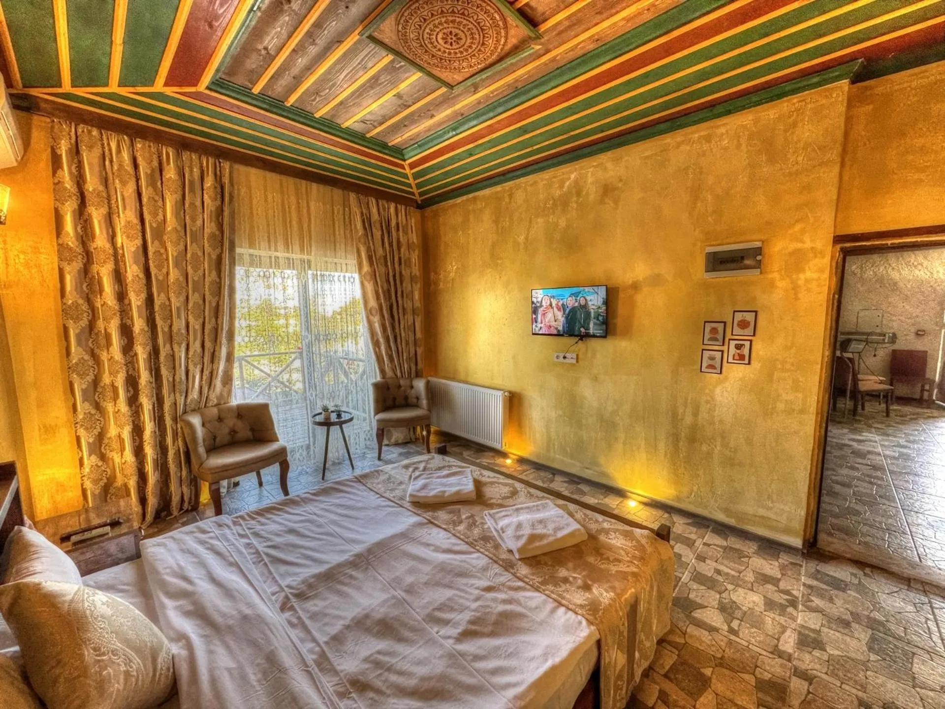 TV and multimedia, Bed in Panda Stone House