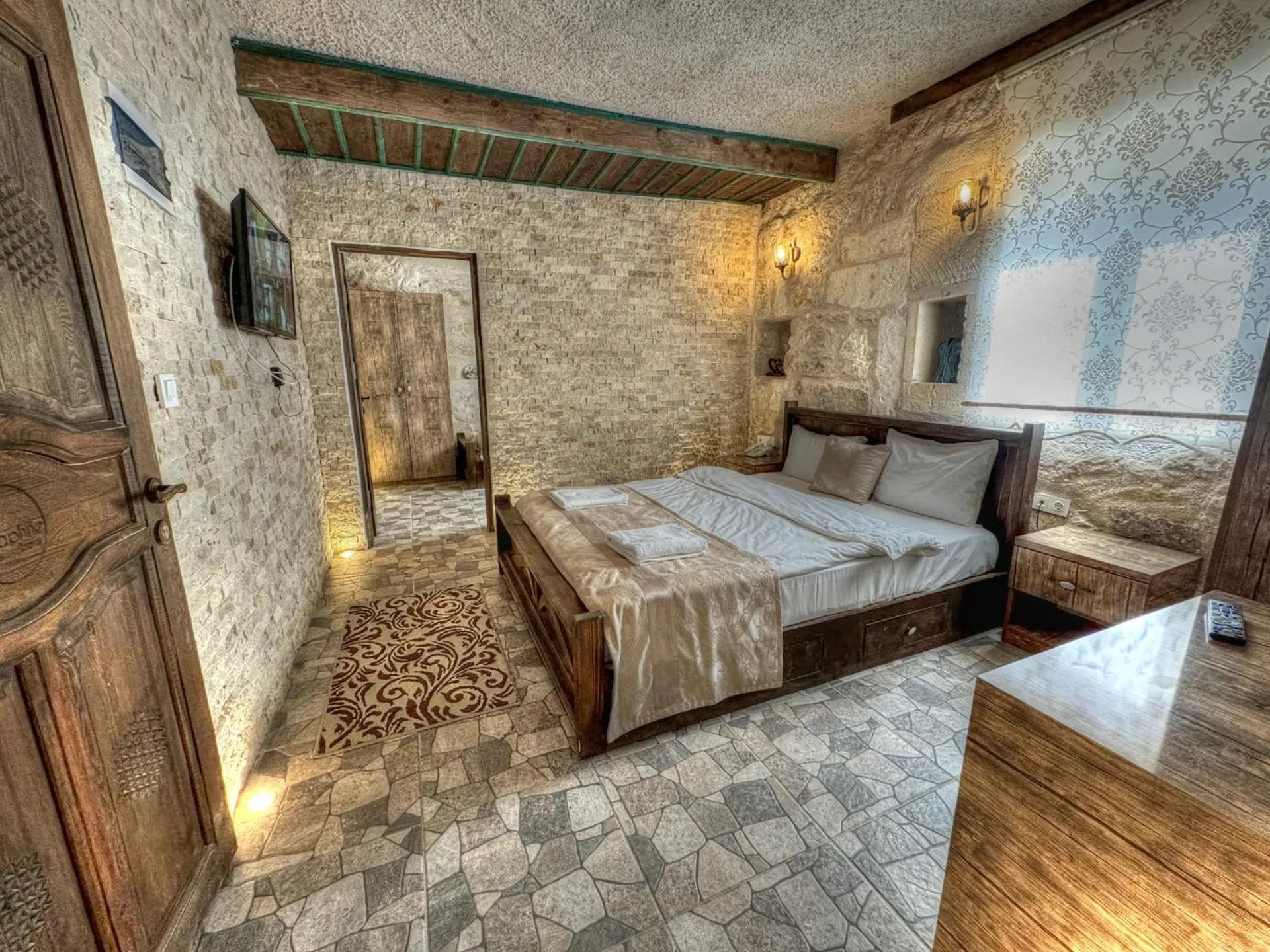 Bedroom, Bed in Panda Stone House