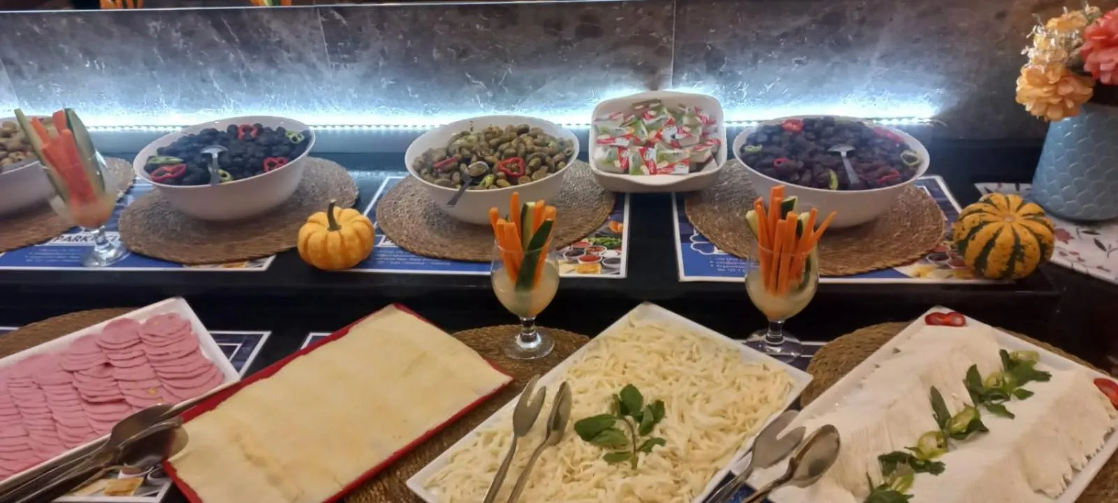 Breakfast in Park by Clover Nişantaşı Harbiye Şişli