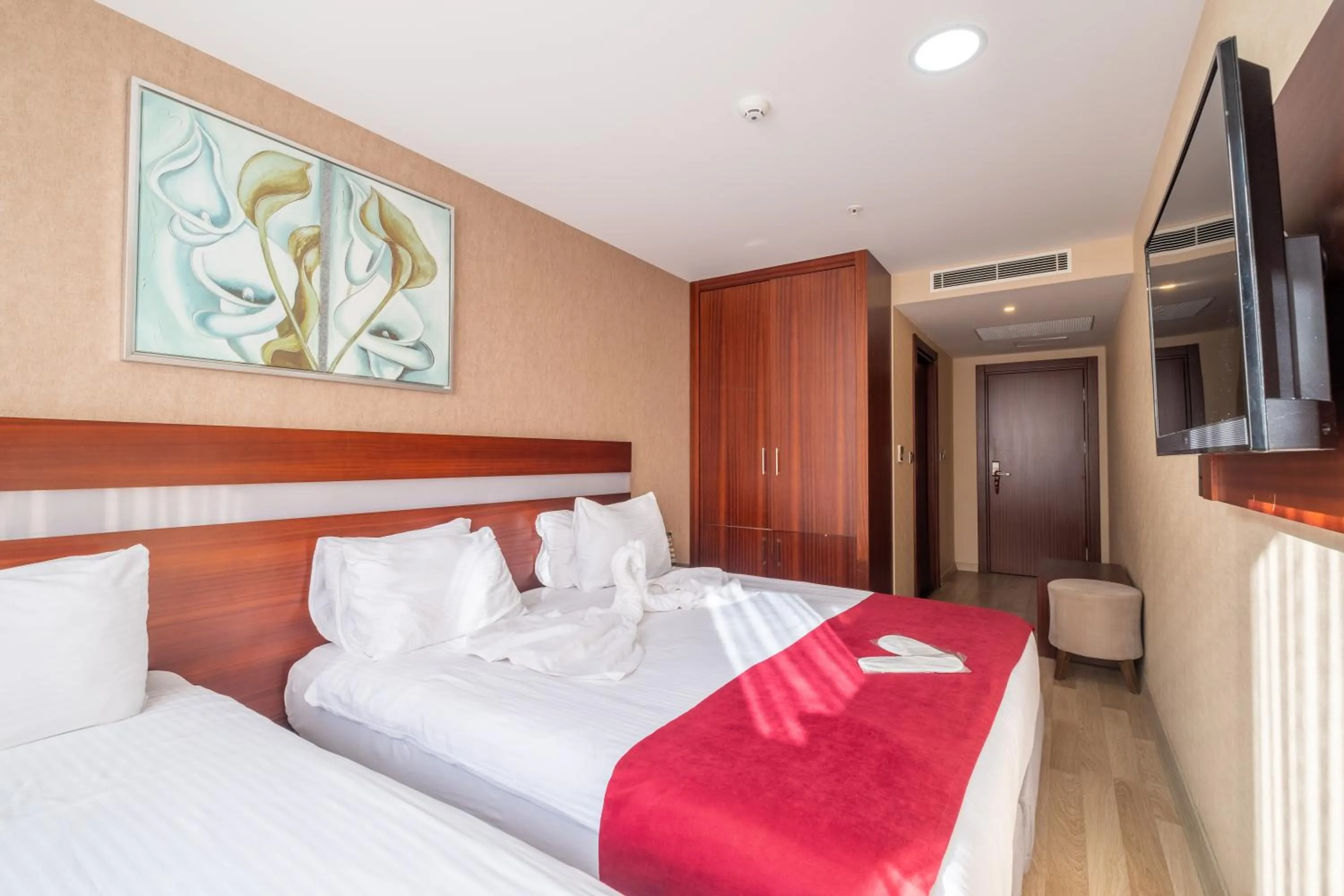 Bed in Park by Clover Nişantaşı Harbiye Şişli