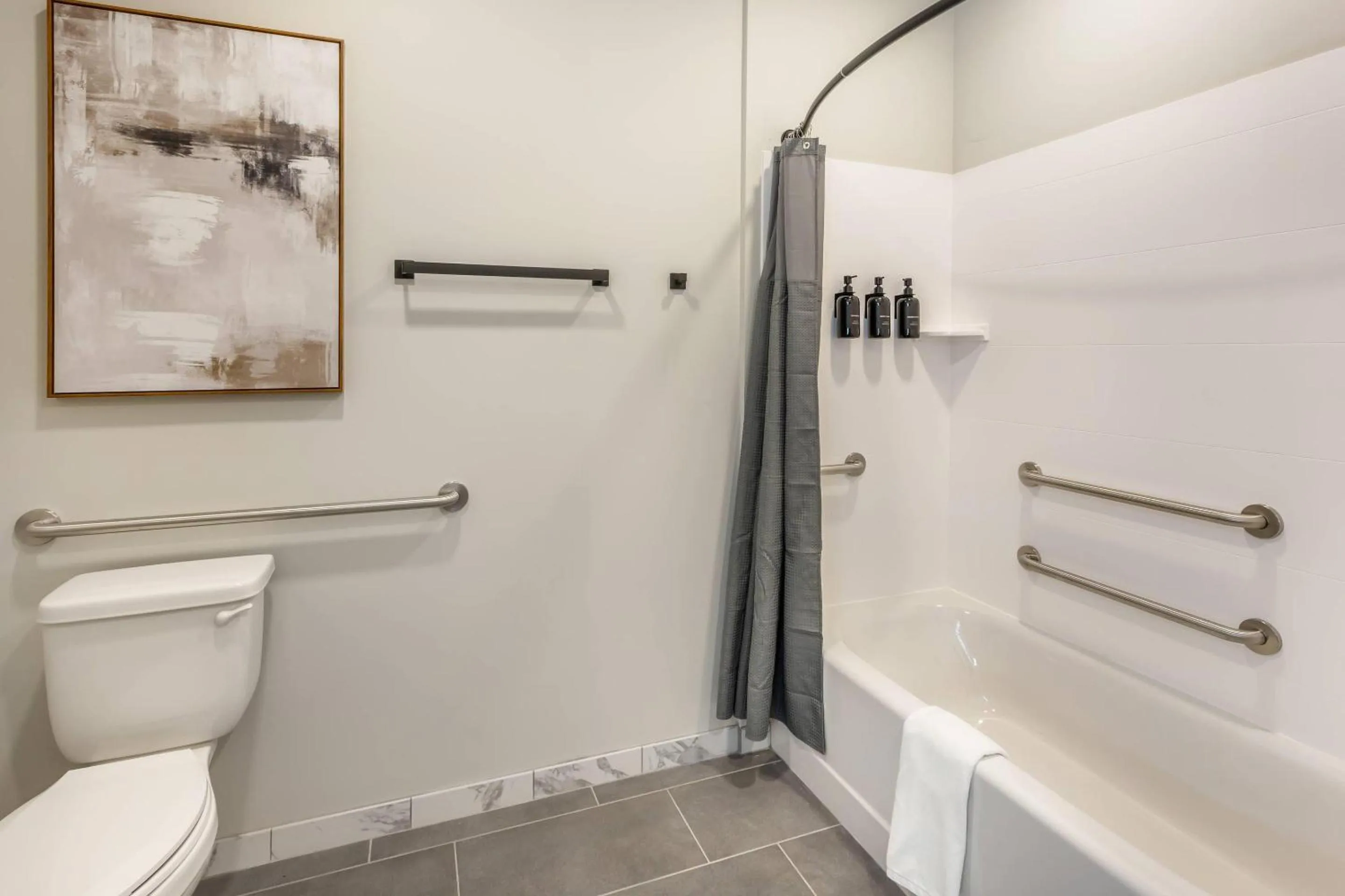 Bedroom in The Valor, an Ascend Collection Hotel