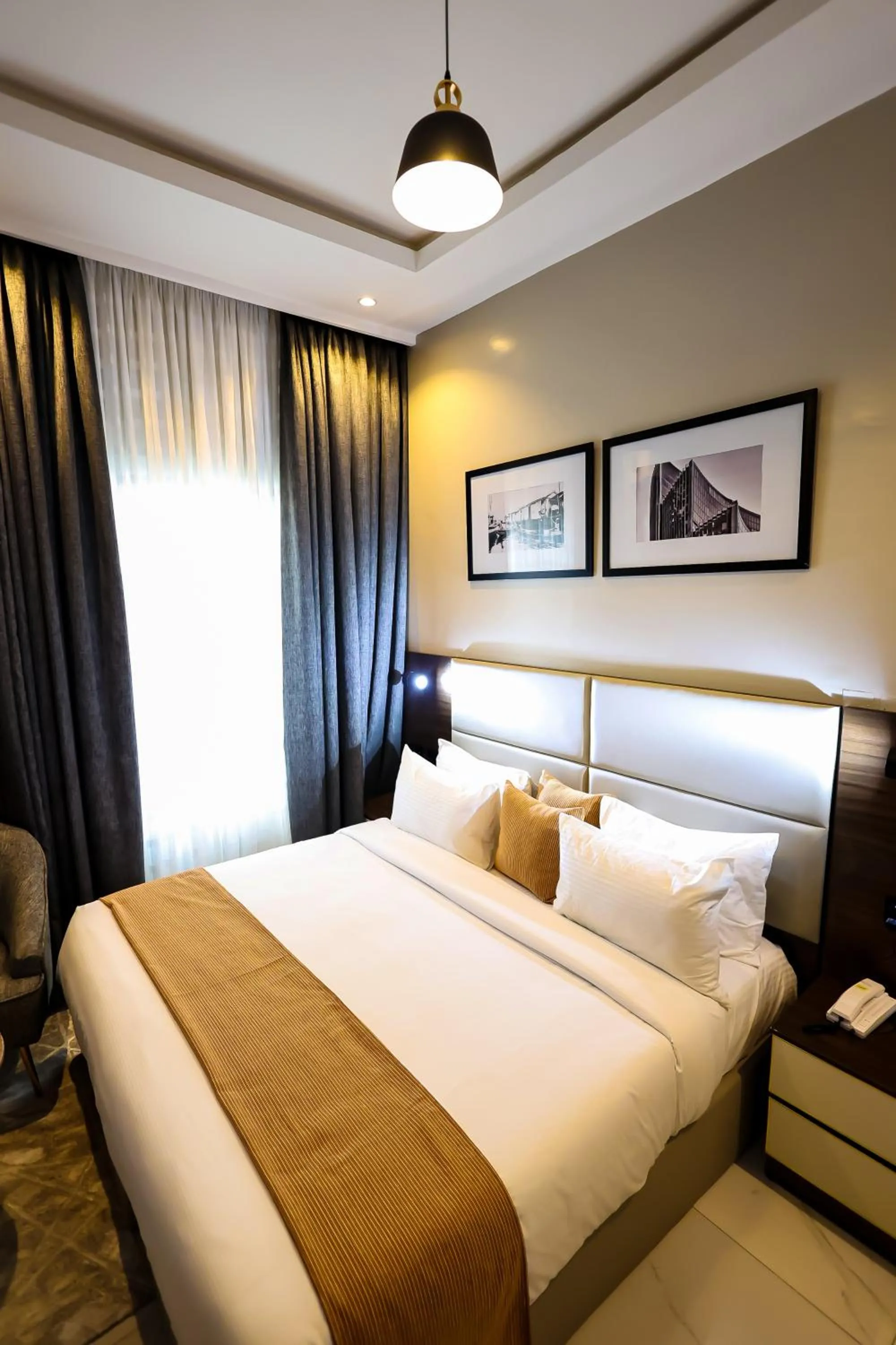 Bed in Ringruby Hotel, Eso Close