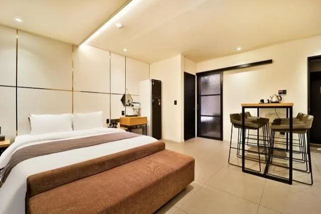 Bed in Suwon Brown Dot Suwon Ingyegyo