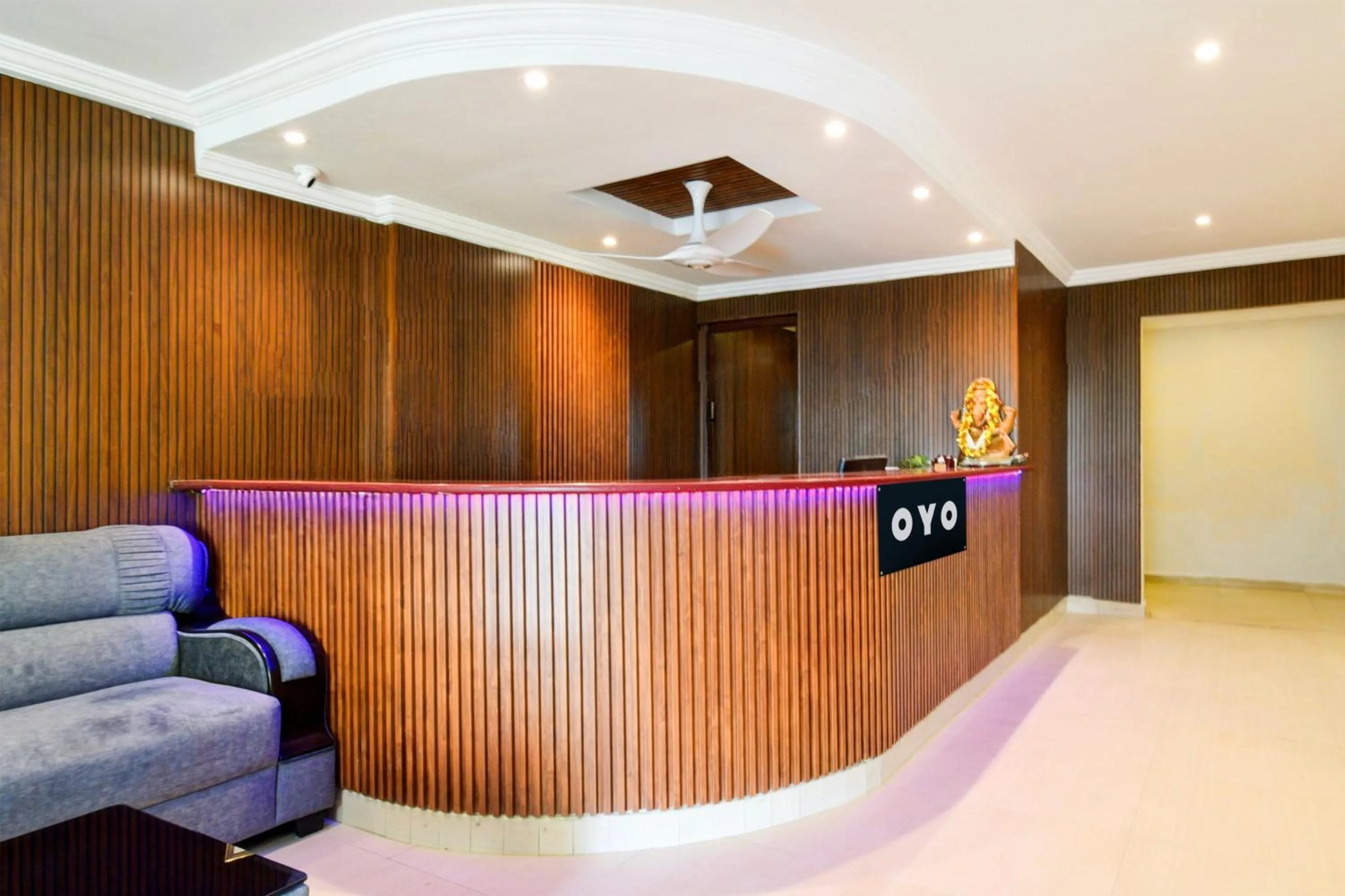 Lobby or reception in Hotel O Vaishnavi Residency