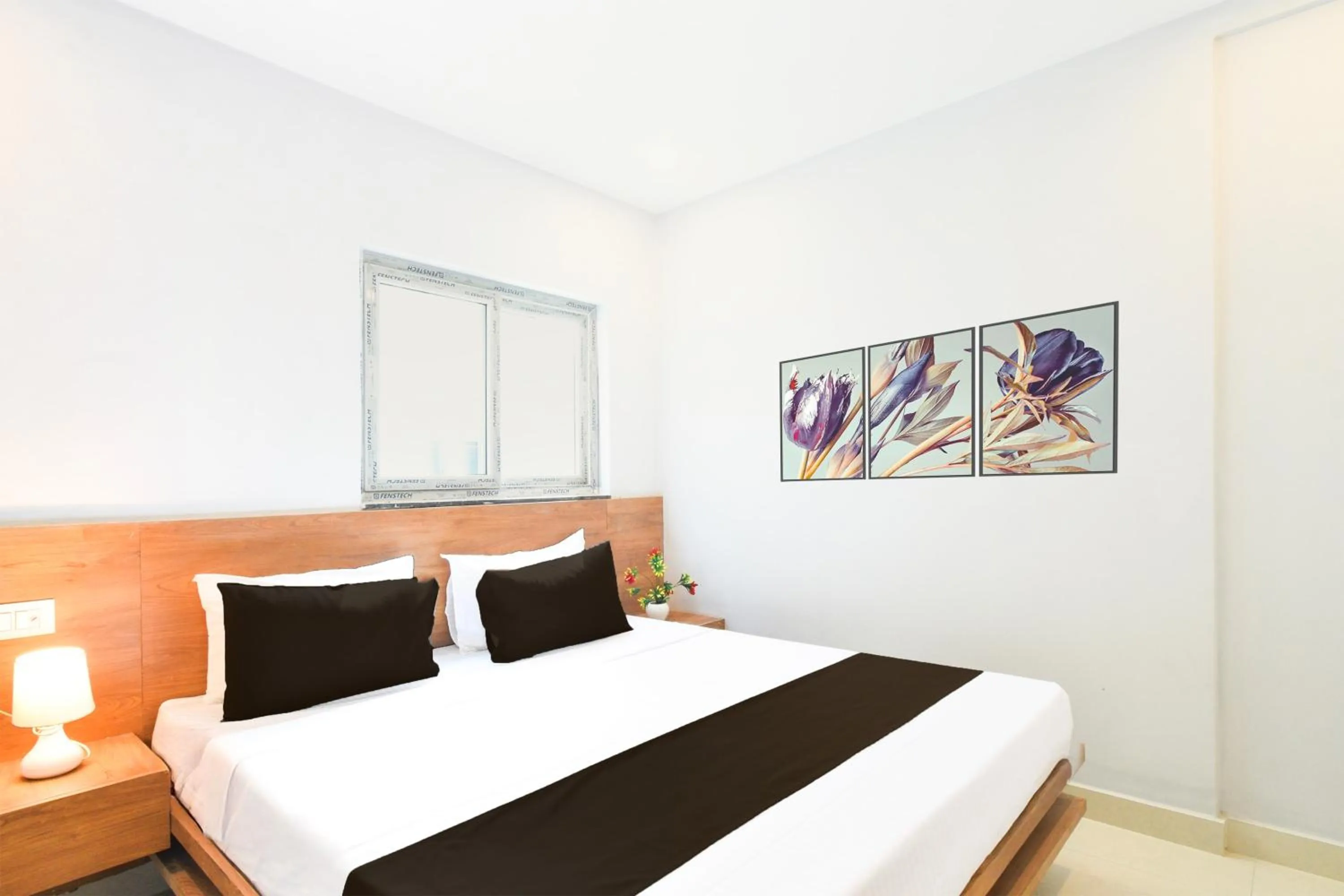 Bedroom, Bed in Hotel O Vaishnavi Residency