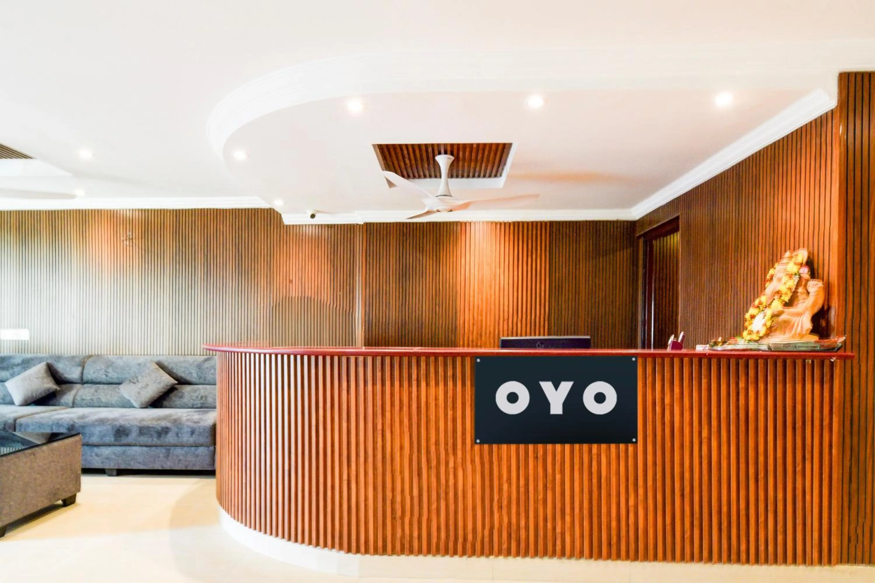 Lobby or reception in Hotel O Vaishnavi Residency