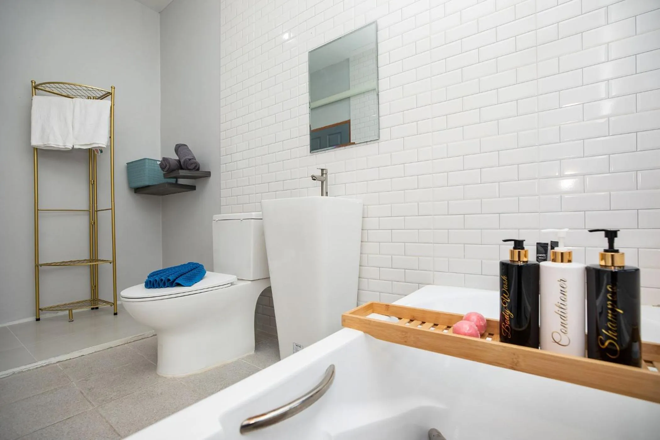 Bathroom in Best Time Pool Suites