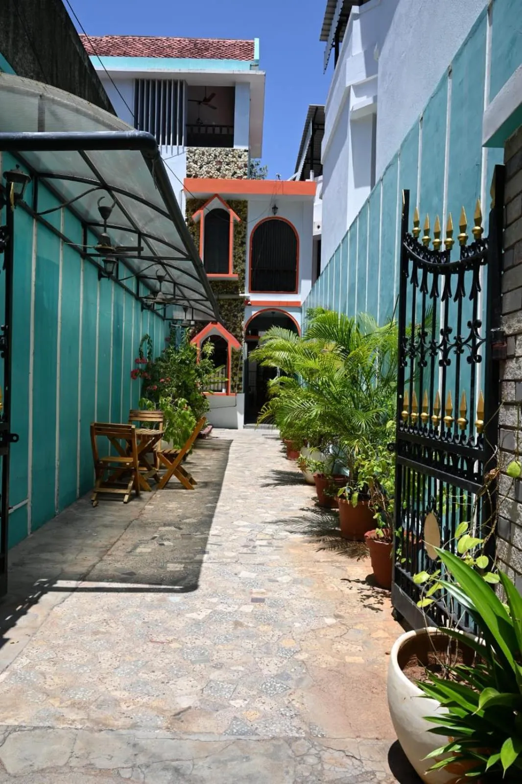 Property building in Prakash Residence - White Town