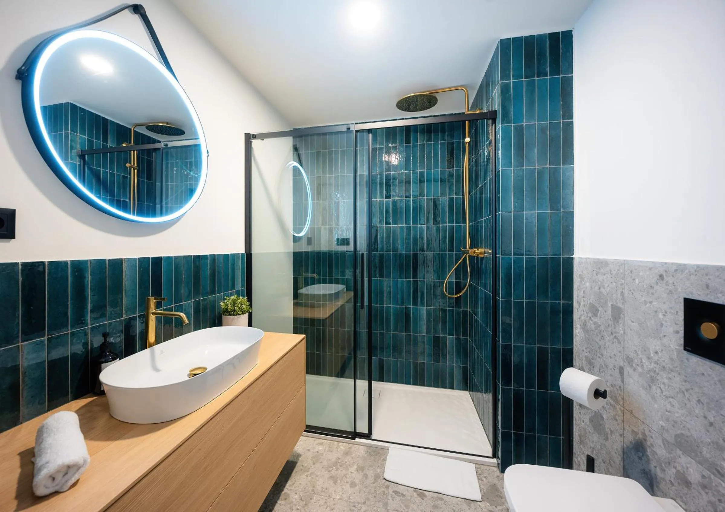 Shower in Wenceslas sq SOHO Boutique Hotel & Premium Suites