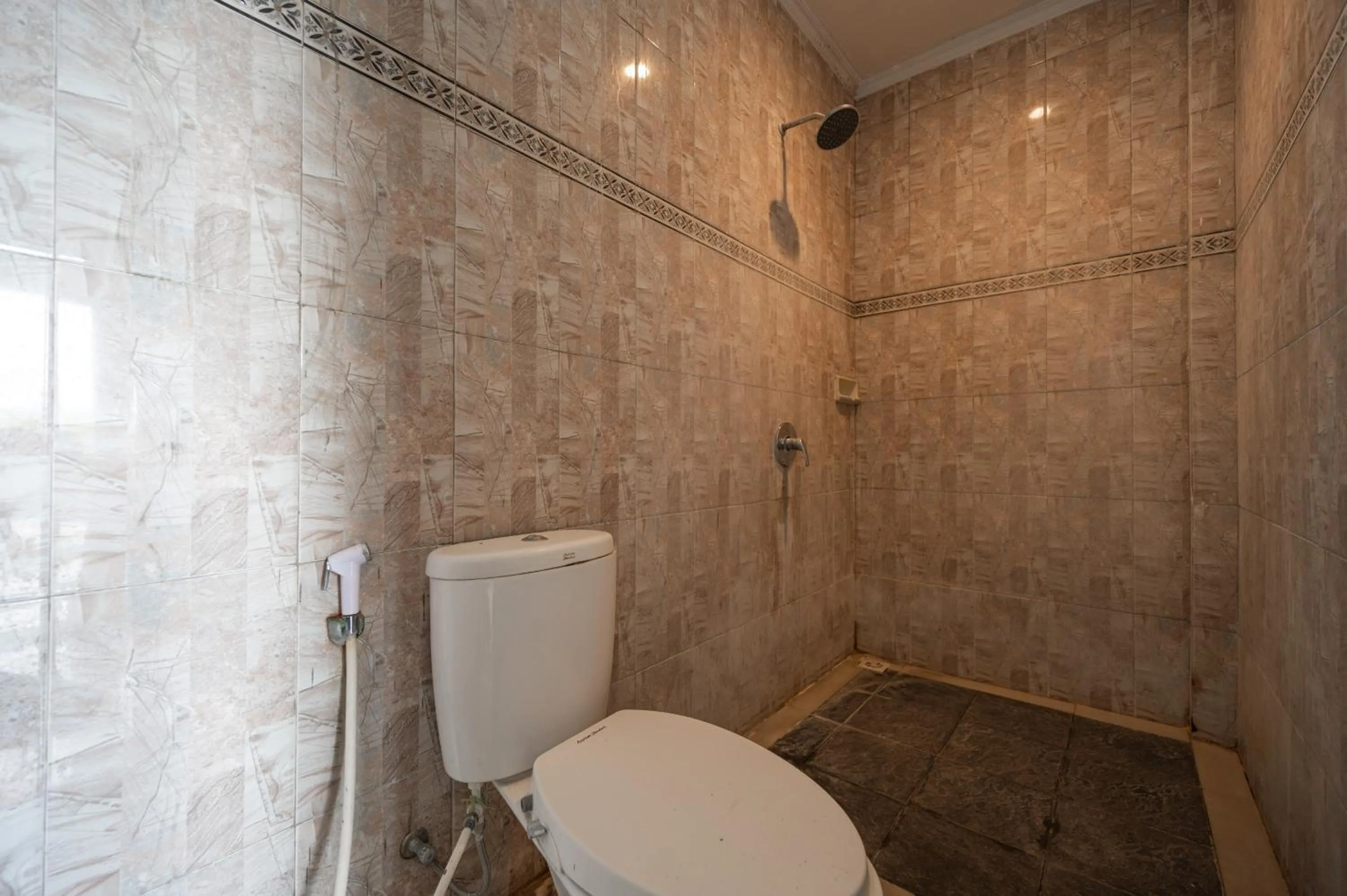 Bathroom in Agung Homestay Canggu Mitra RedDoorz