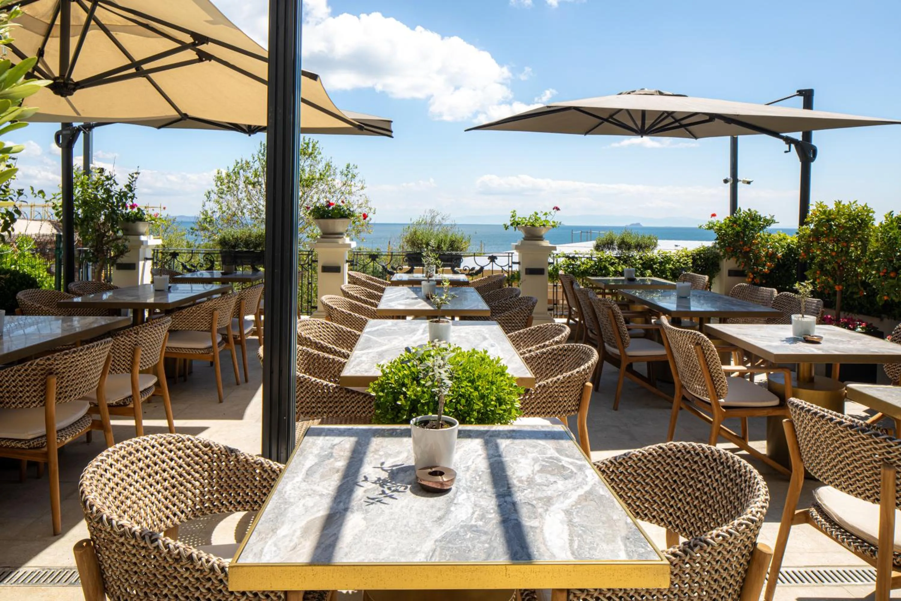 Restaurant/places to eat in Me by Mula