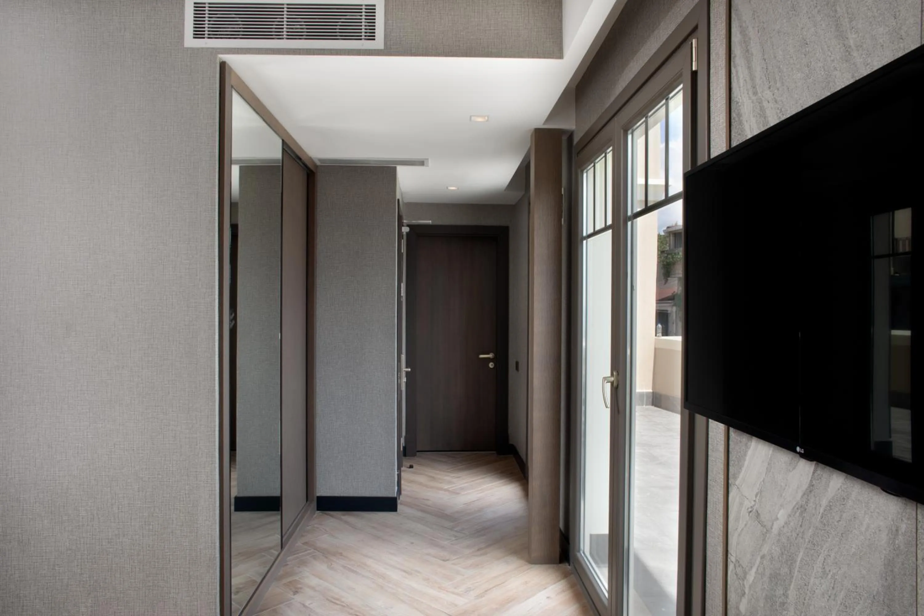 Photo of the whole room in Me by Mula