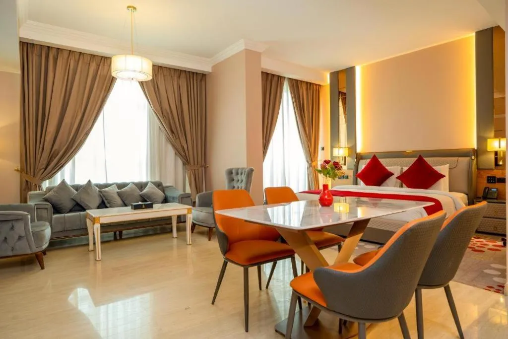 La Zona Continental Hotel