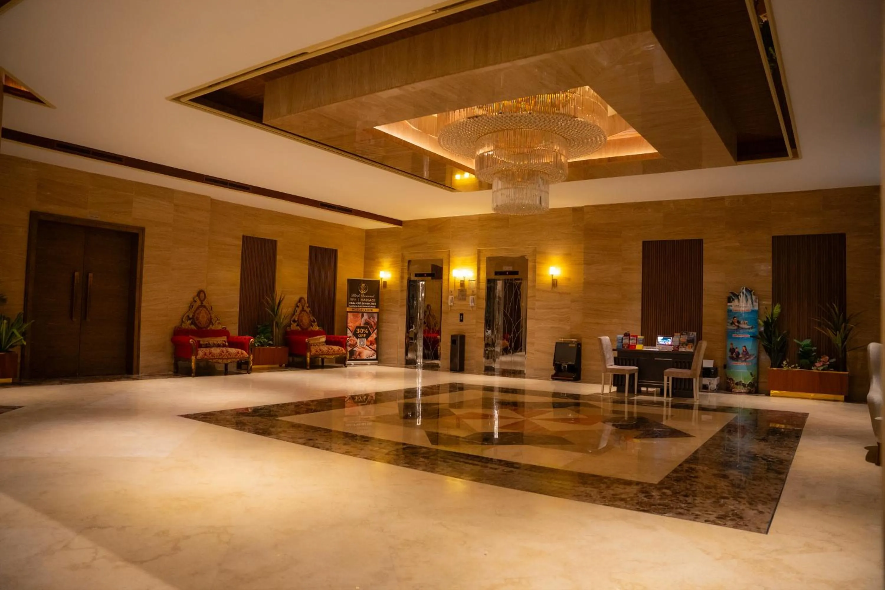Lobby or reception in La Zona Continental Hotel