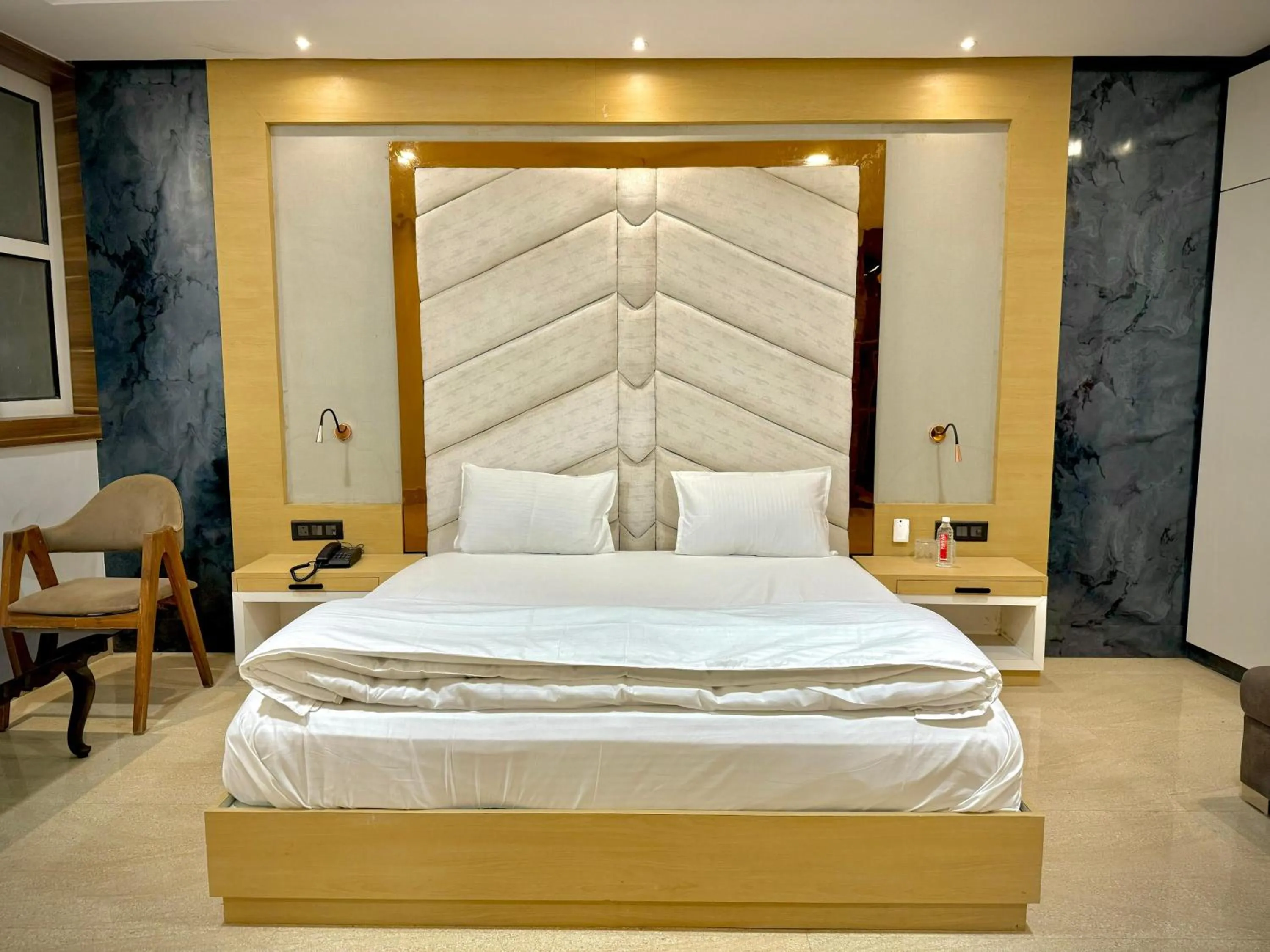 Bed in Hotel Lata Continental