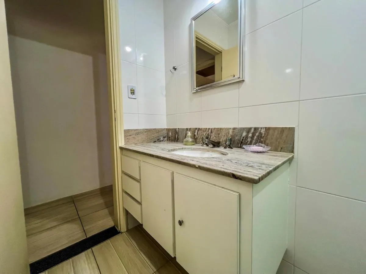 R15 · 2 quadras da praia R15