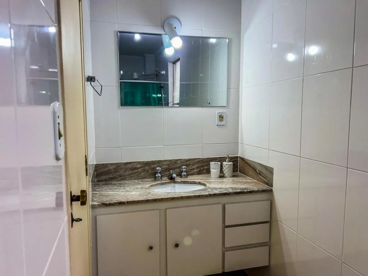 R15 · 2 quadras da praia R15