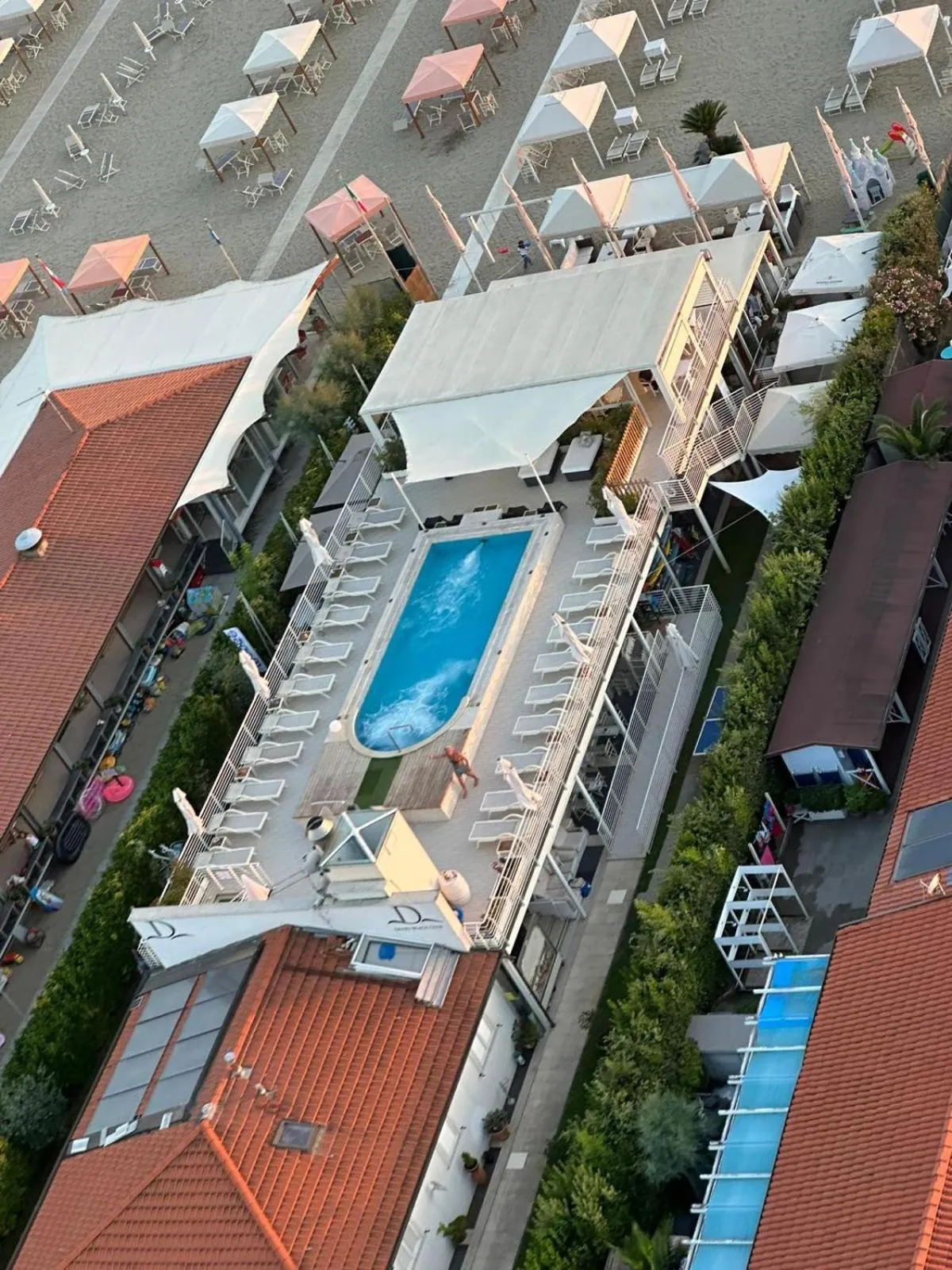 Property building in Danio beach house