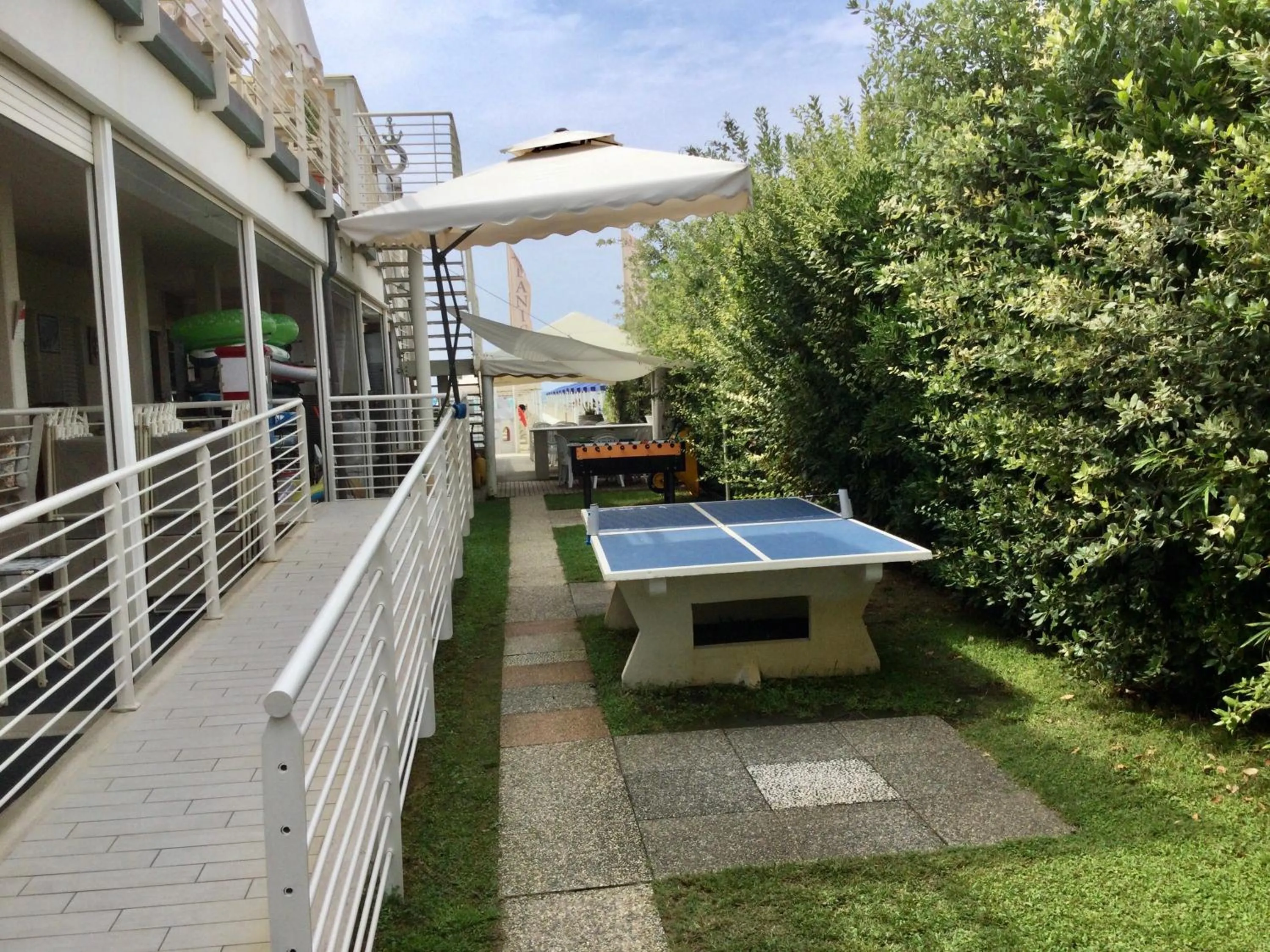 Garden in Danio beach house