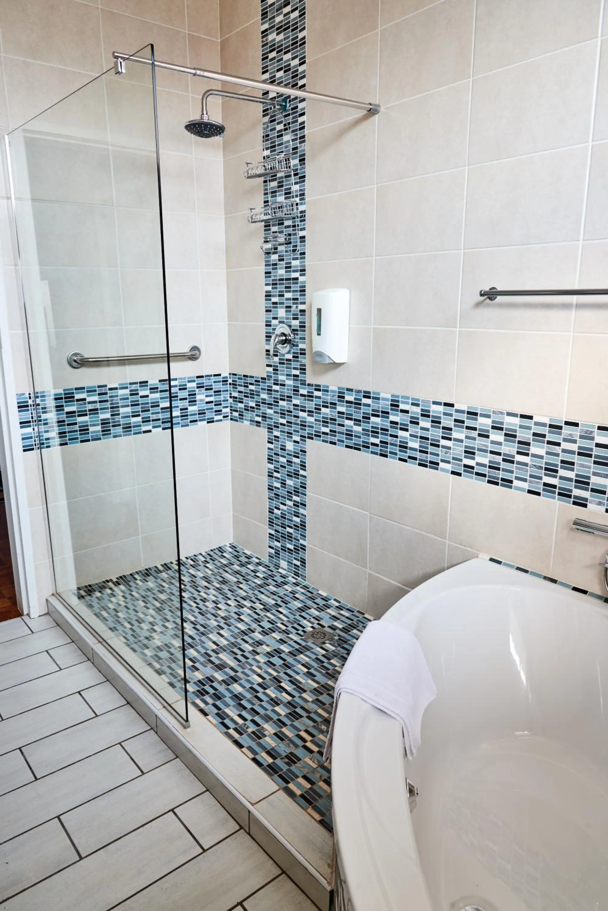 Shower in Kwa-Eden Hotels and Conferencing