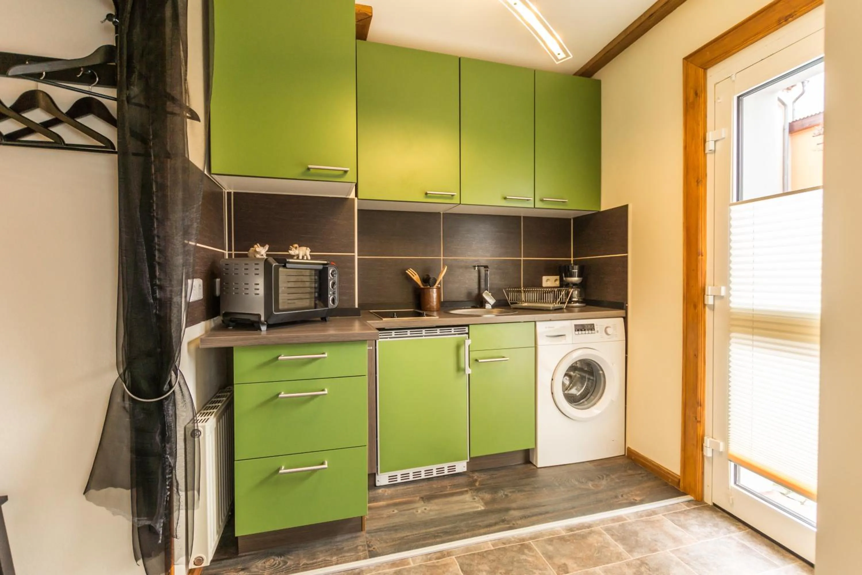 Kitchen or kitchenette in Ferienwohnung Könitz, Ricarda
