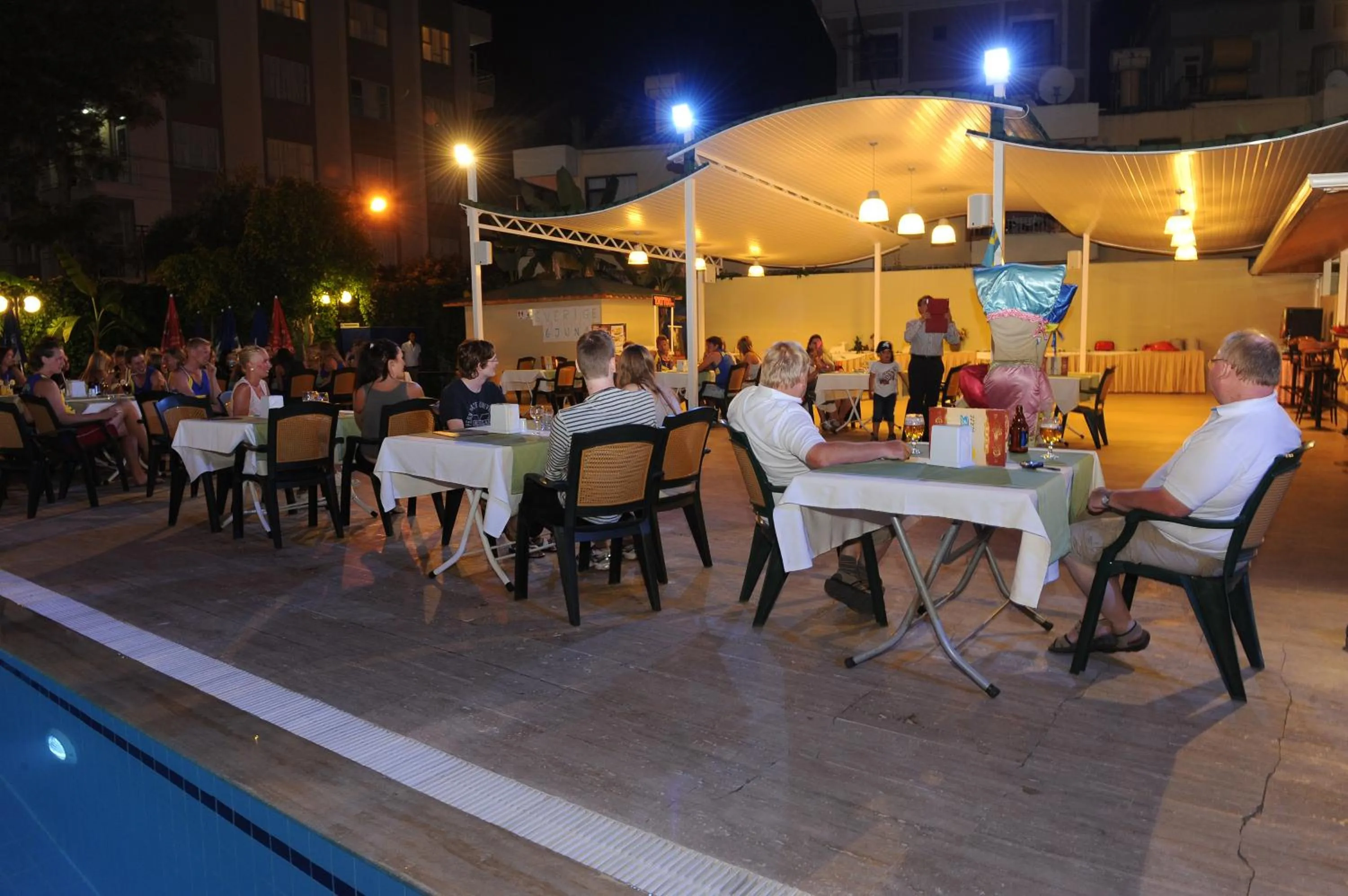 Pool view in Narcis Apart Hotel