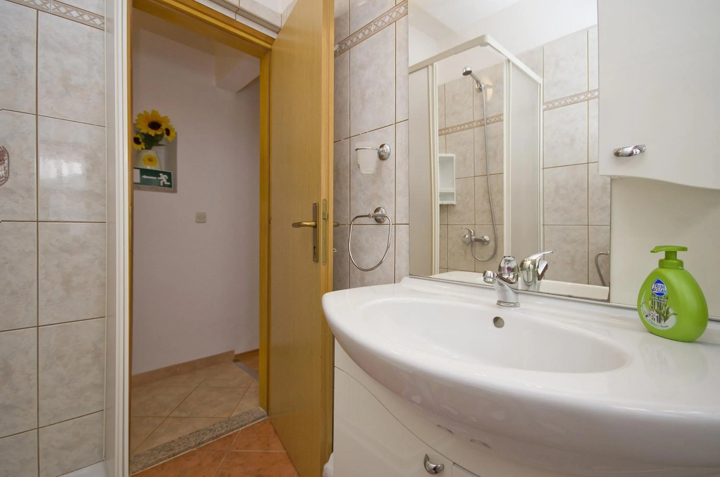 Toilet in Mon Perin Castrum - Apartment Ivan