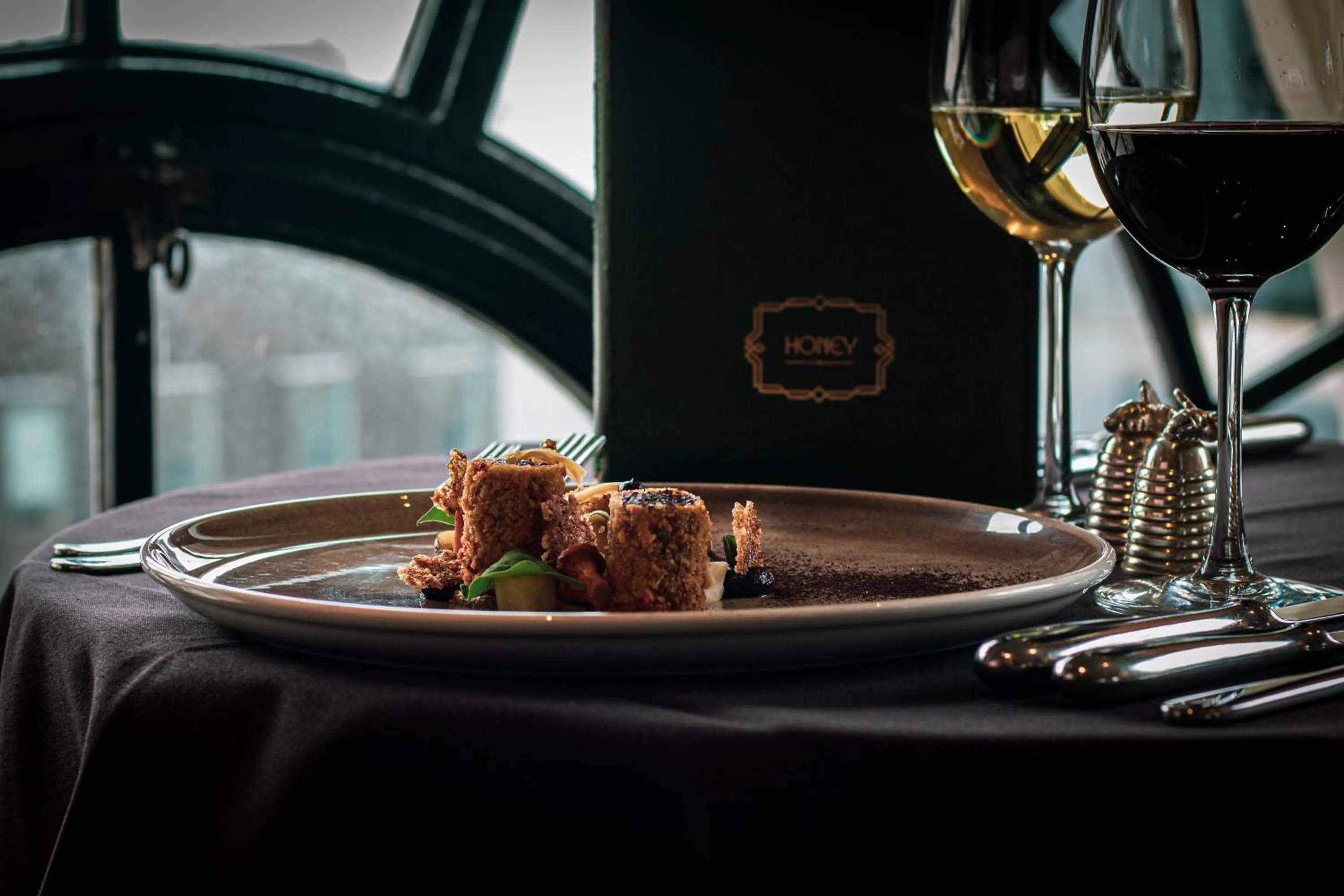 Food and drinks in Hotel Gotham