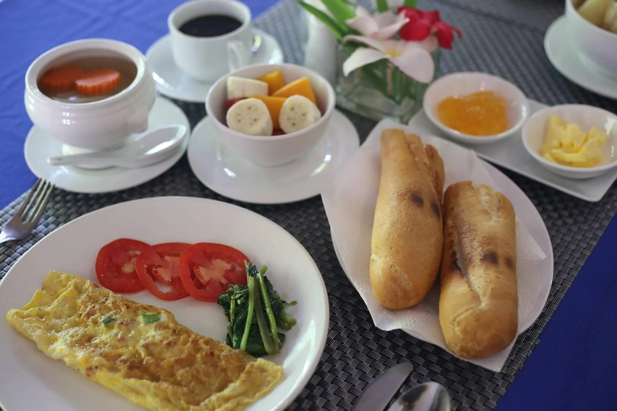 Breakfast in The Cockatoo Nature Resort & Spa