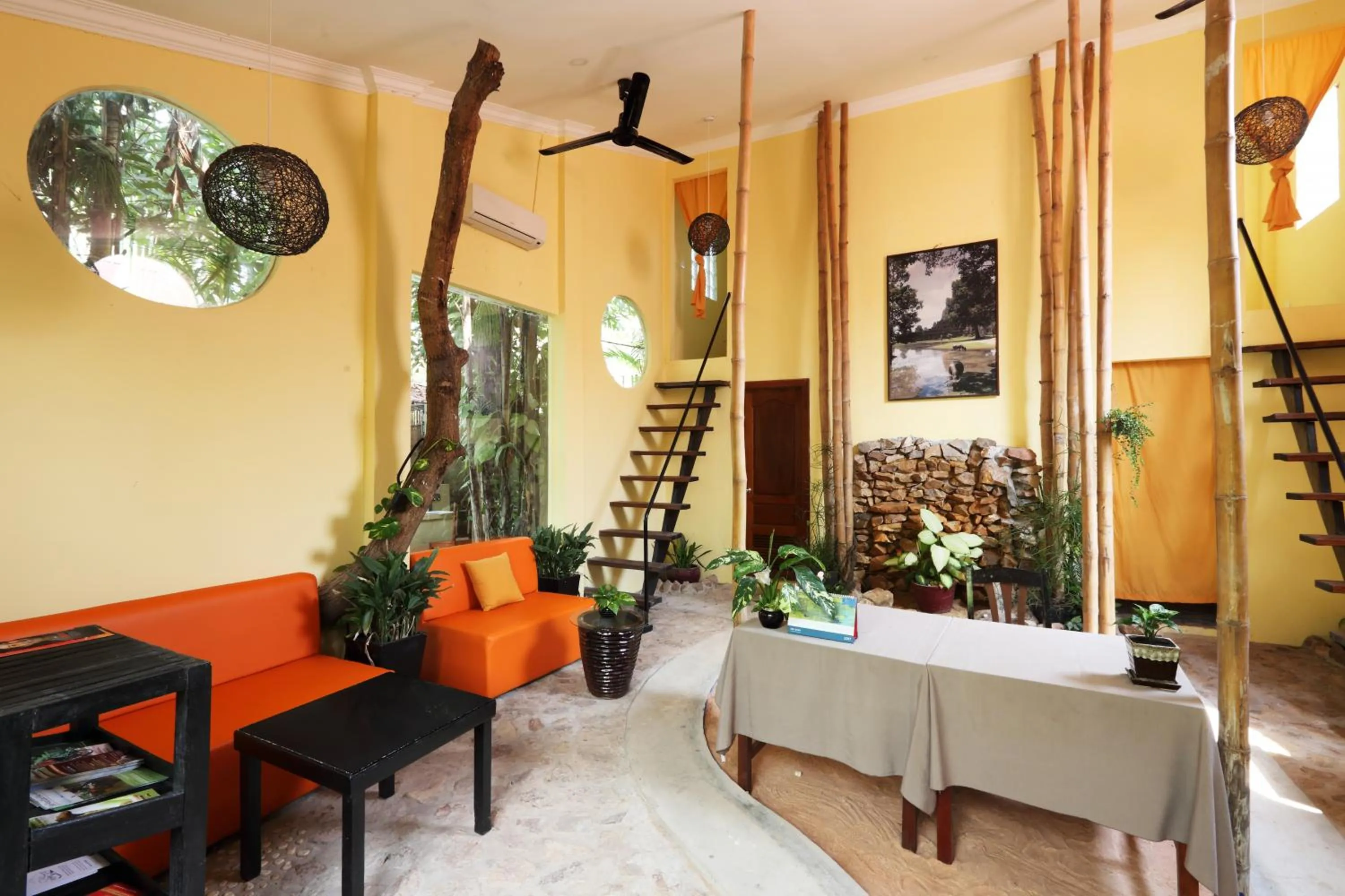 Lobby or reception in The Cockatoo Nature Resort & Spa