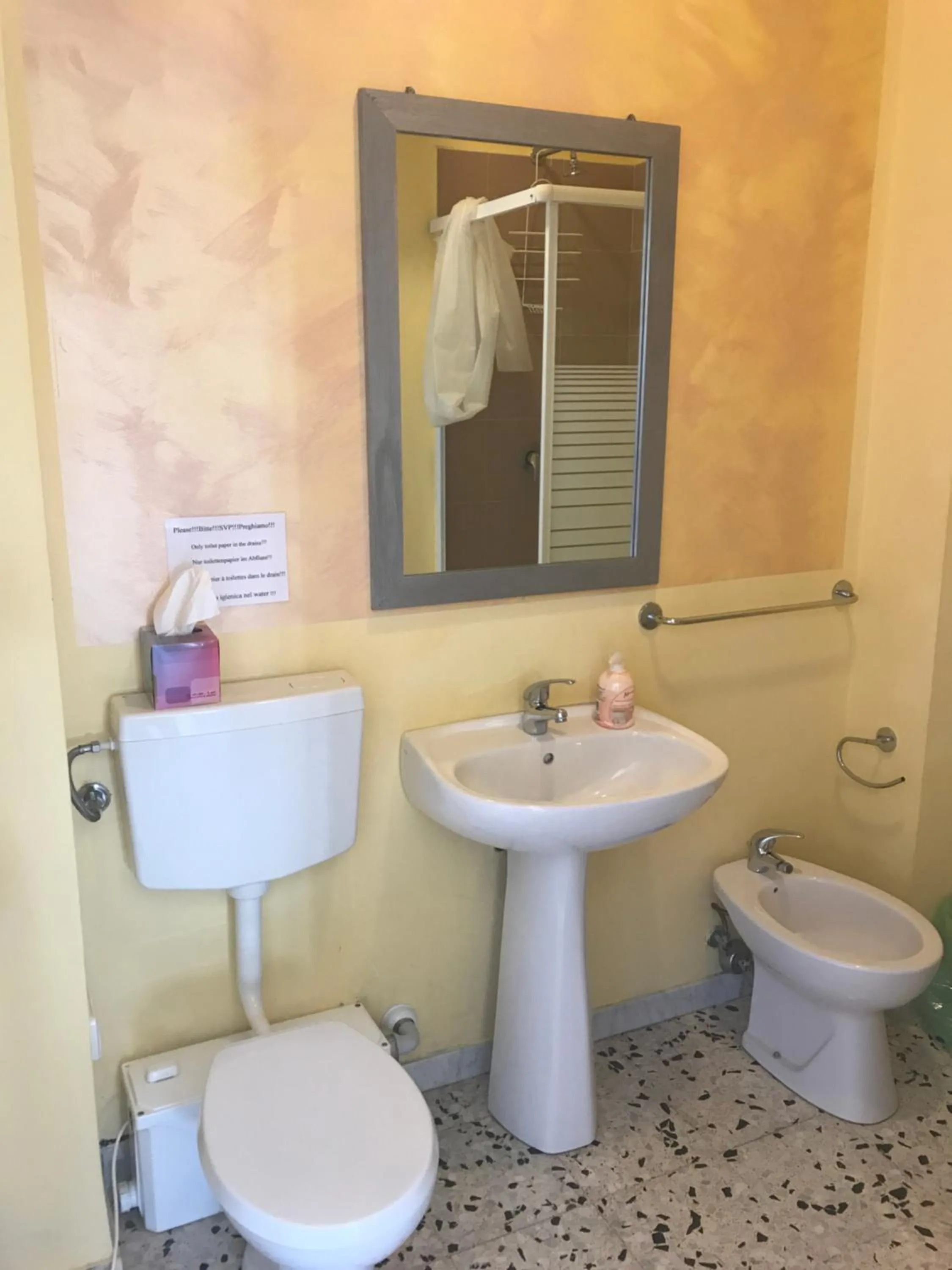 Bathroom in B&B Le Colonne