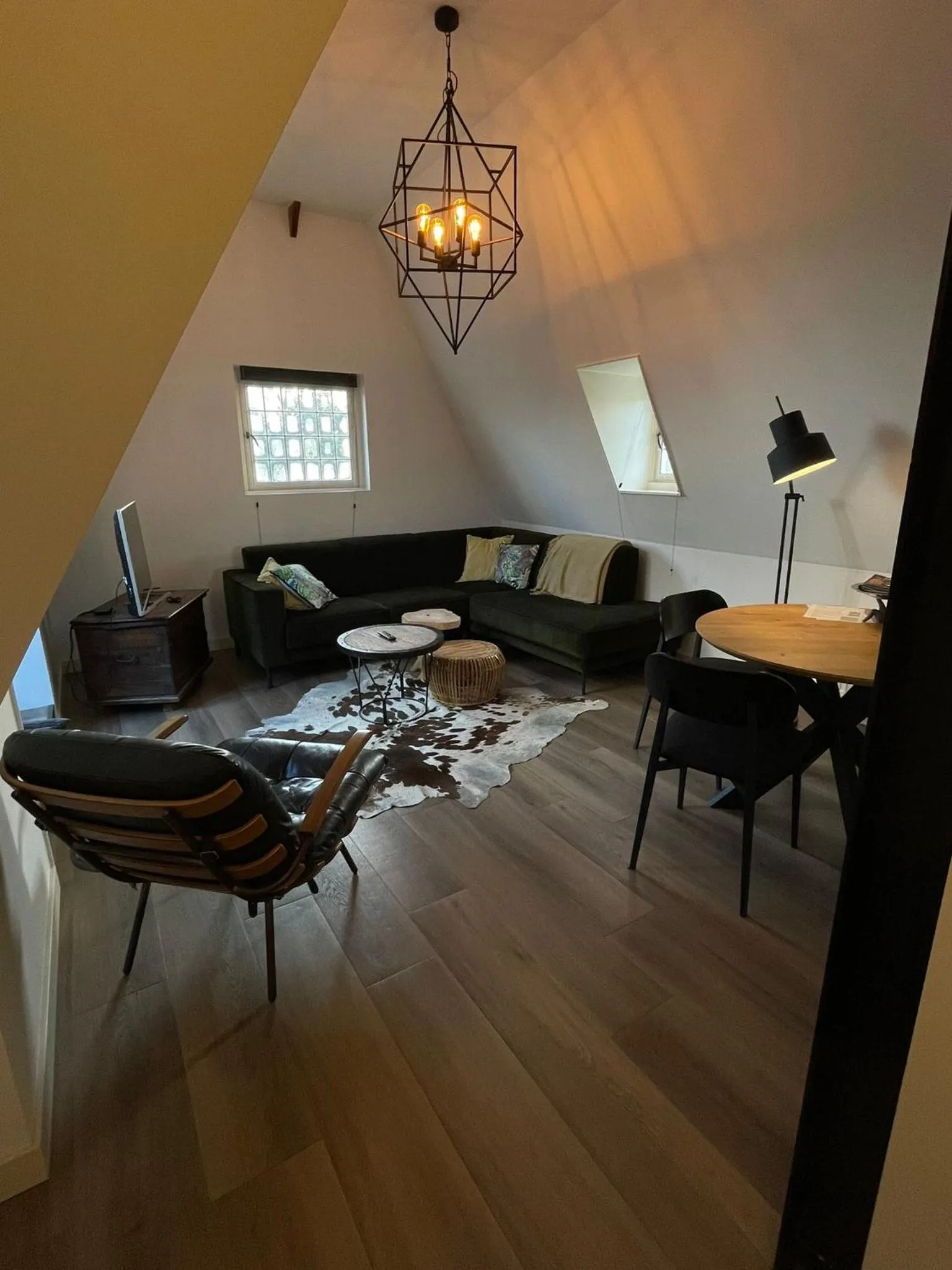 Seating area in In de Witte Dame Hotel Bar Kitchen Apartments