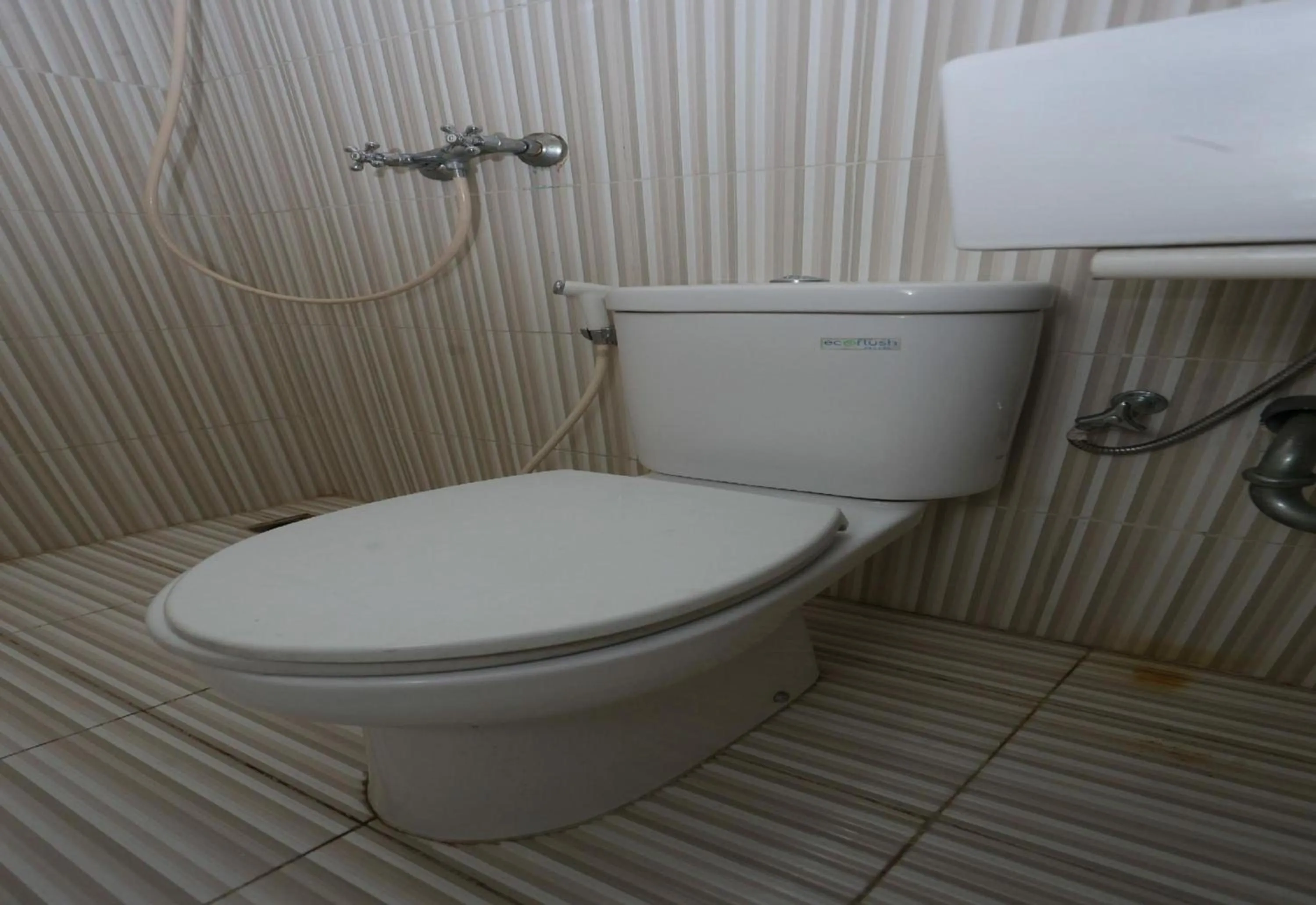 Bathroom in Collection O Bogor Puncak Near Gunung Mas Formerly Villa Bunga Bunga