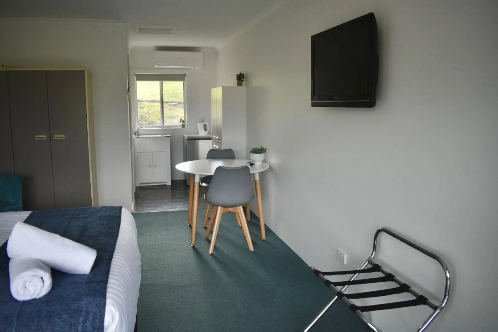 Bedroom in Kermandie Hotel