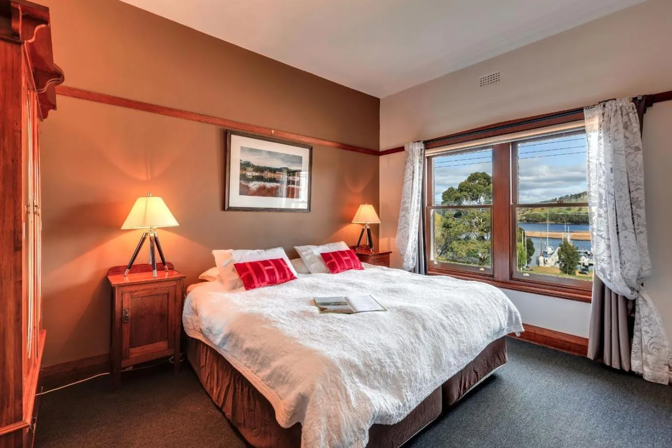 Bed in Kermandie Hotel