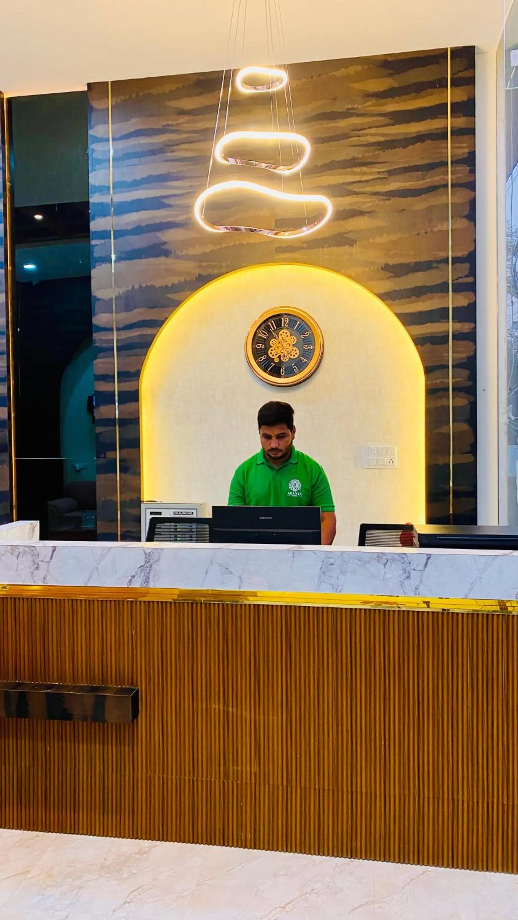 Lobby or reception in Hotel Pravasa Stay, Dewas Naka