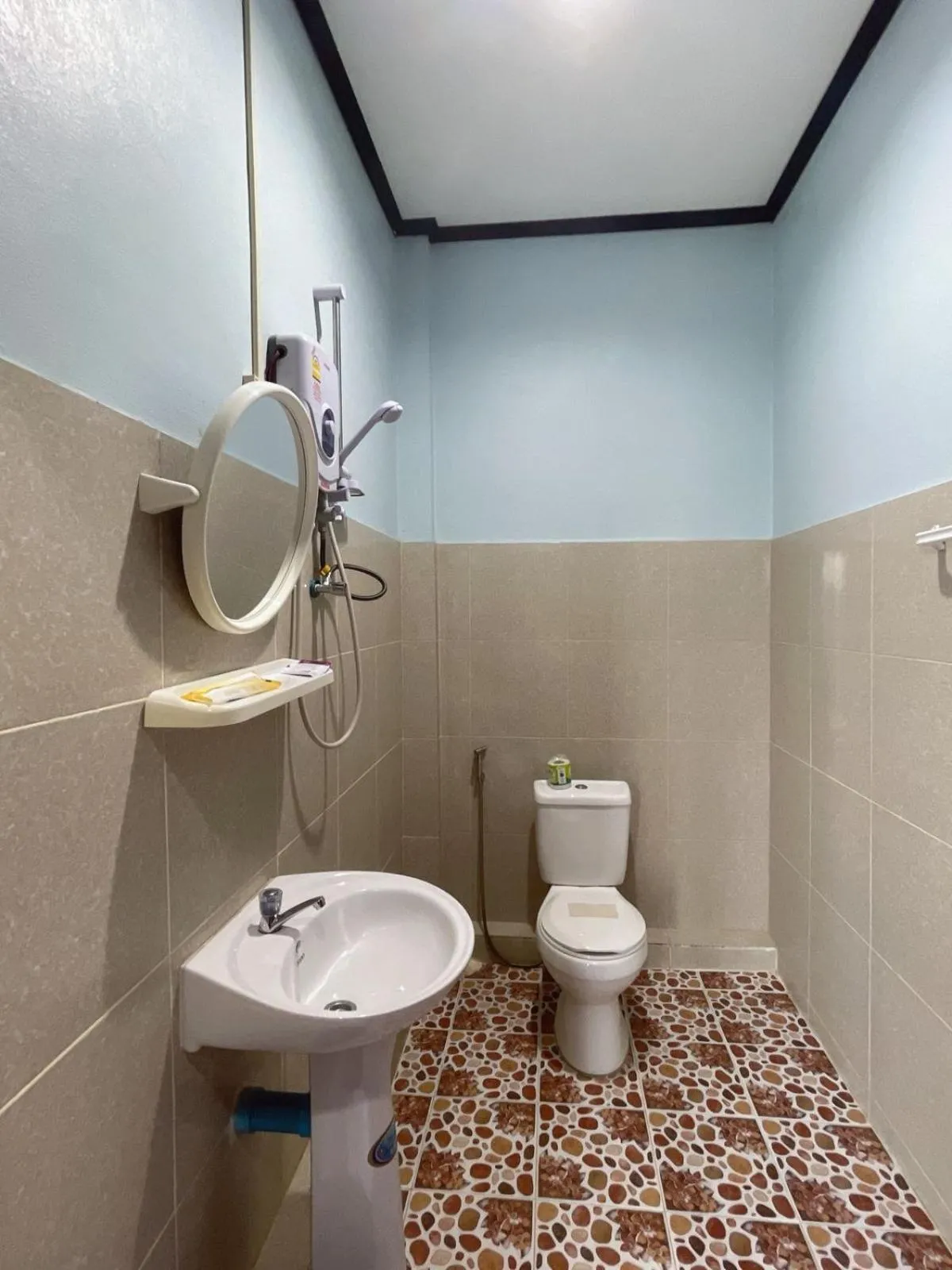Bathroom in Smile Guesthouse VangVieng