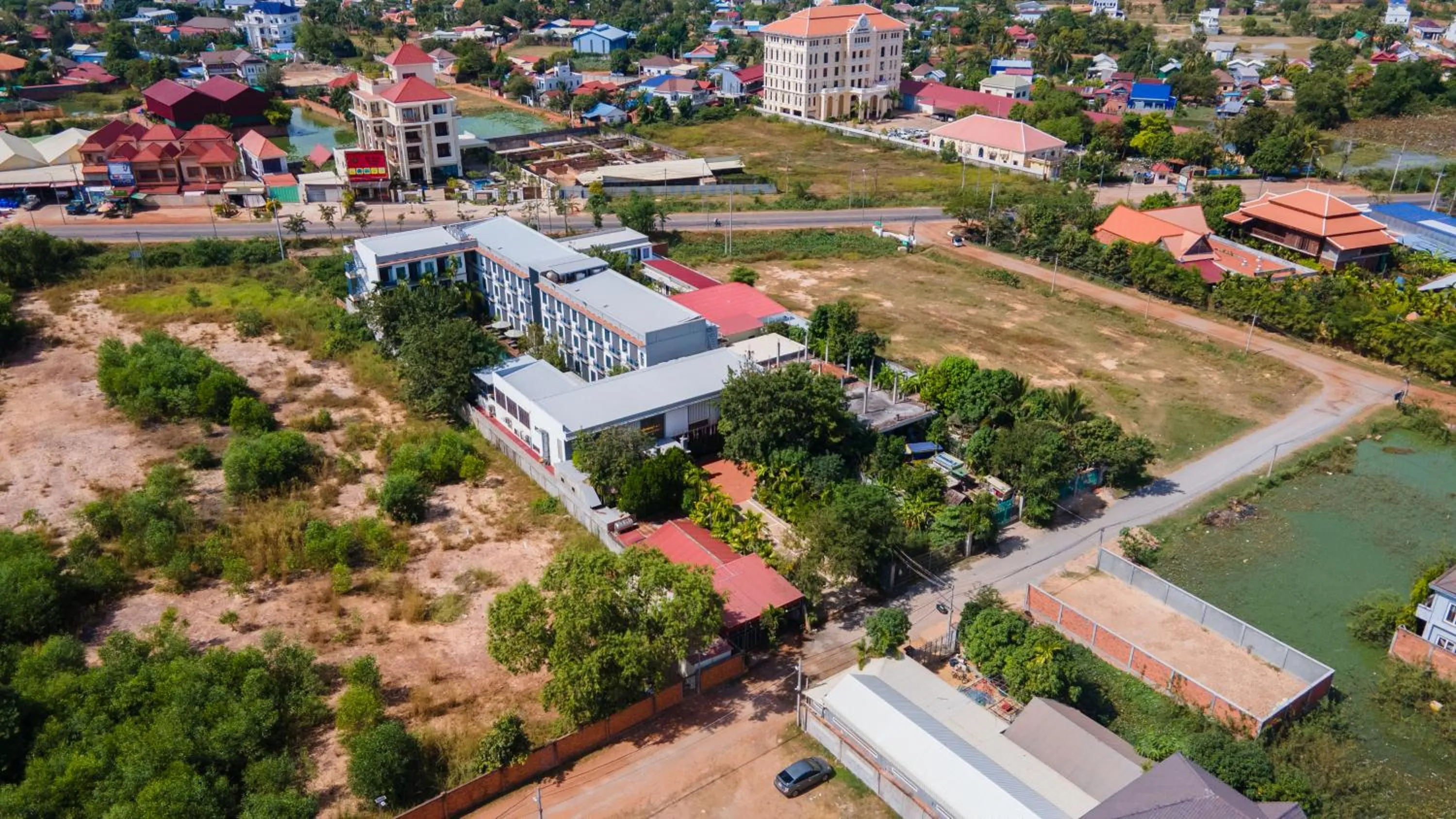 Property building in Apartment Green Amazon