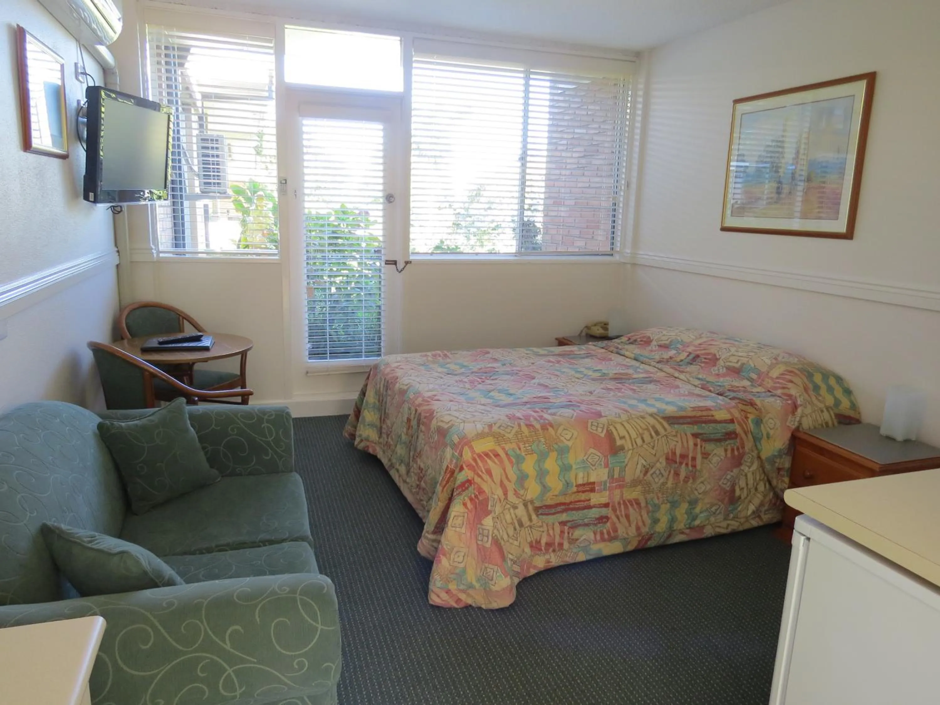 Day, Bed in Golfview Lodge