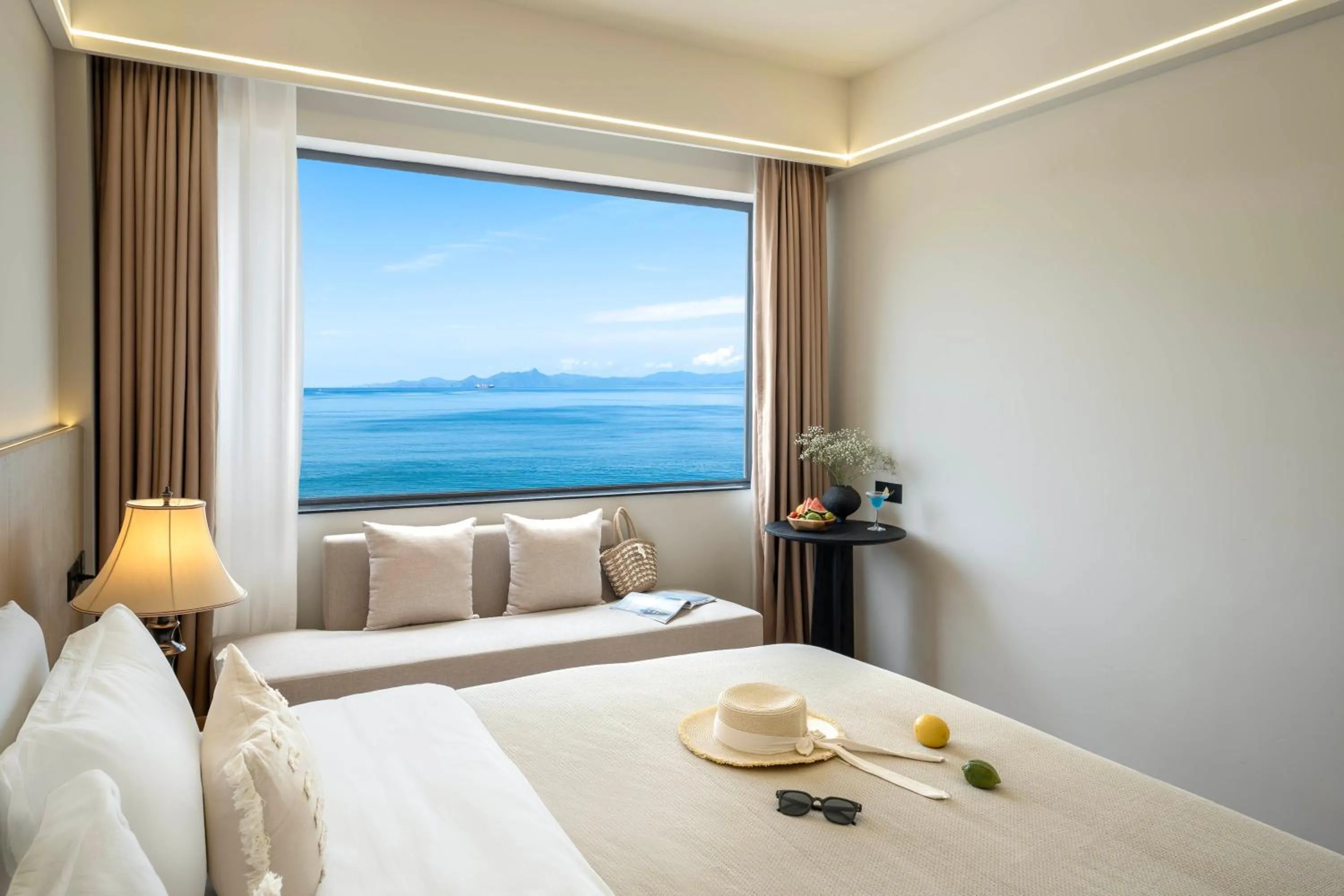 Studio with Ocean View in Shenzhen White House Seaview Resort Hotel