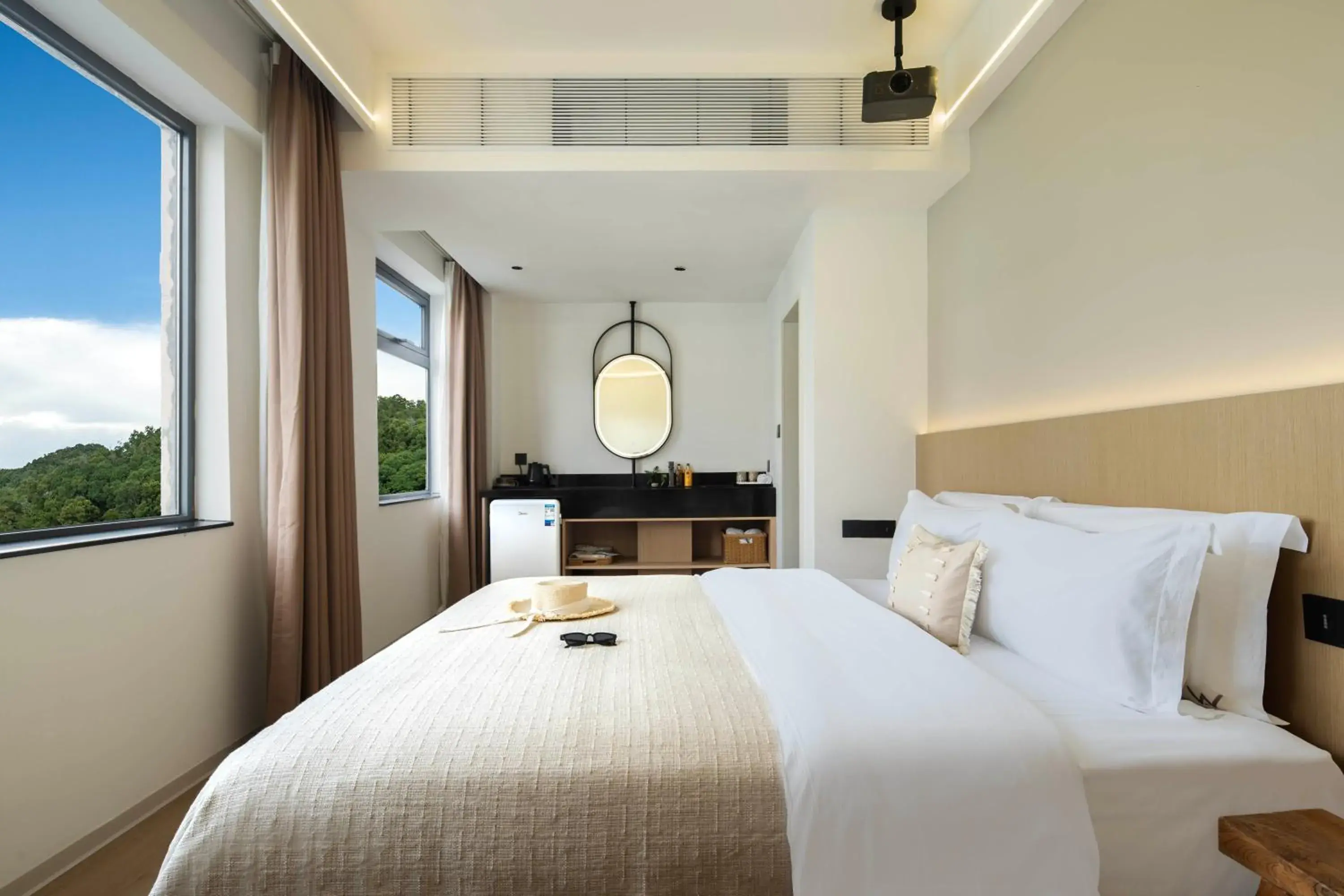 Double Room with Mountain View - single occupancy in Shenzhen White House Seaview Resort Hotel Double Room with Mountain View - single occupancy in Shenzhen White House Seaview Resort Hotel