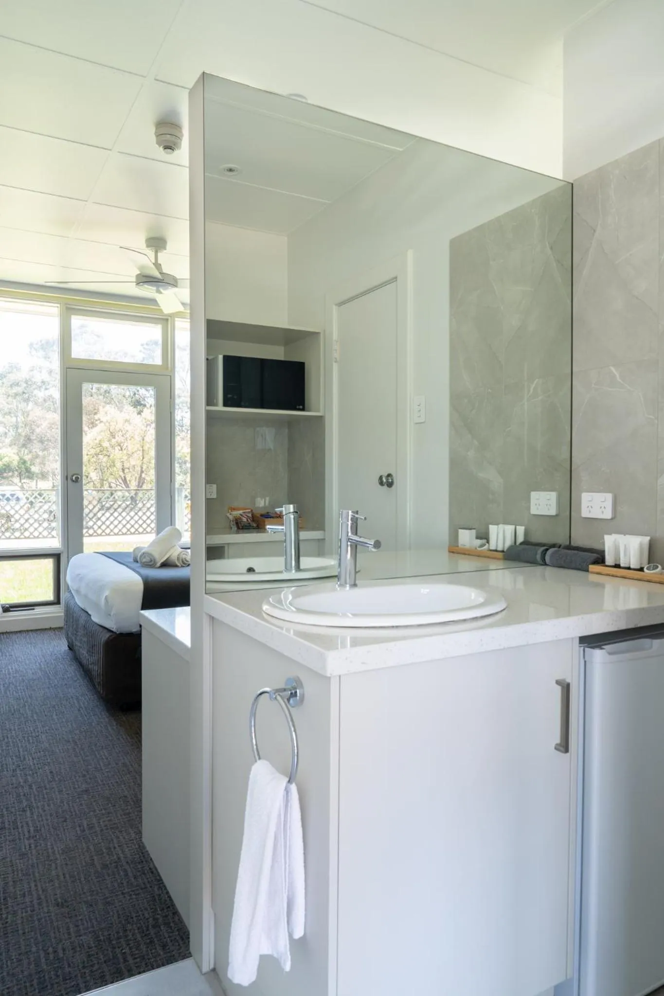 Bathroom in Naracoorte Hotel Motel