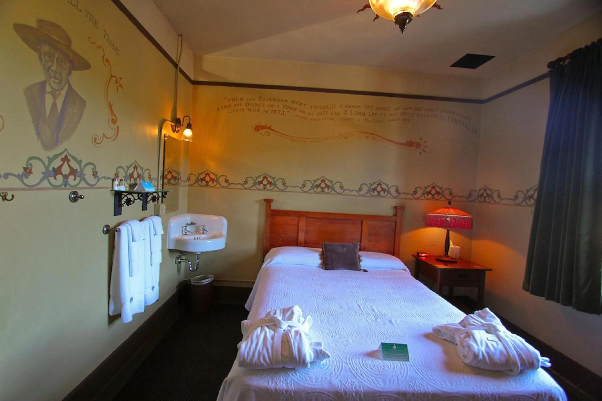 Bed in McMenamins Olympic Club